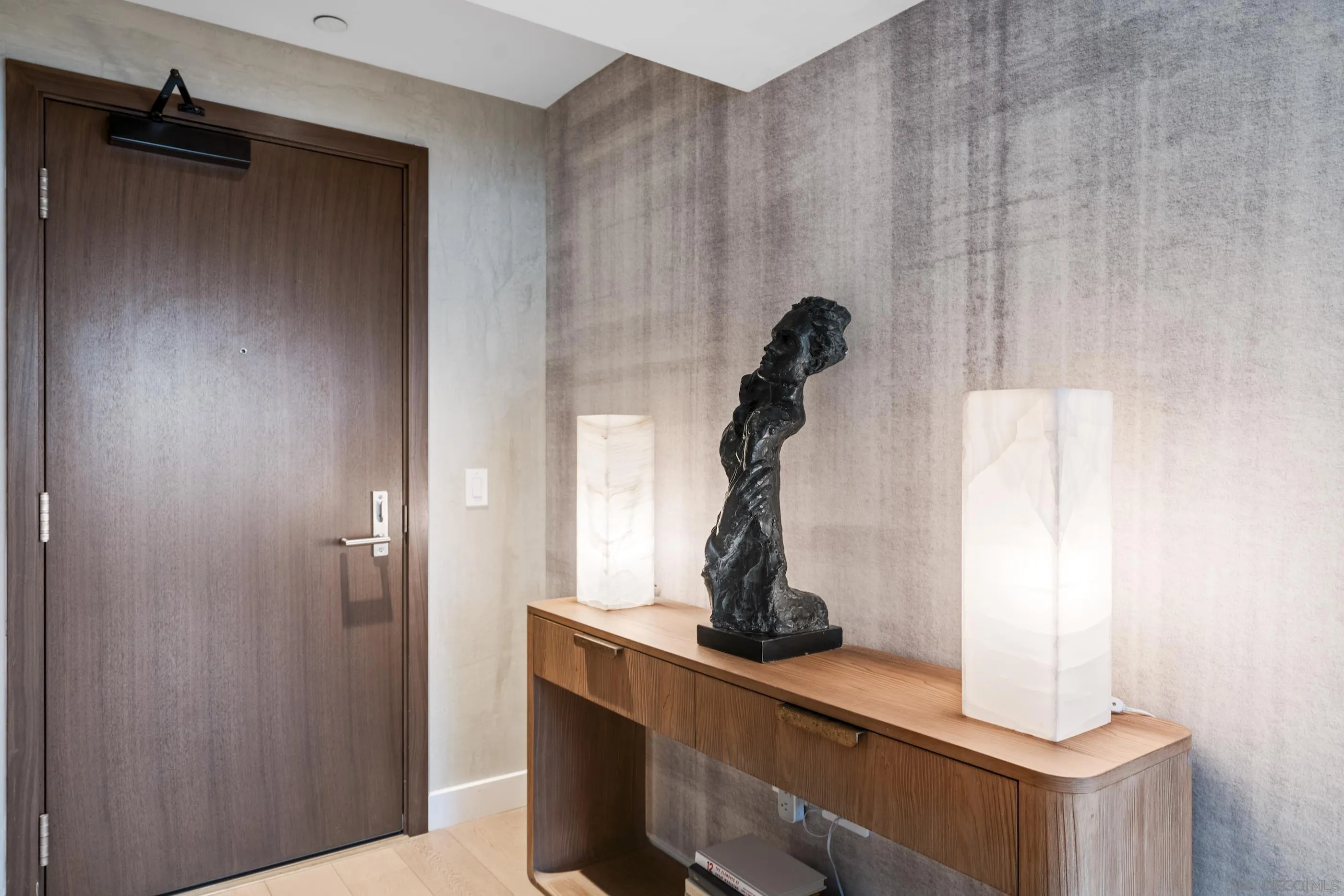 888 W E Street Unit 1106