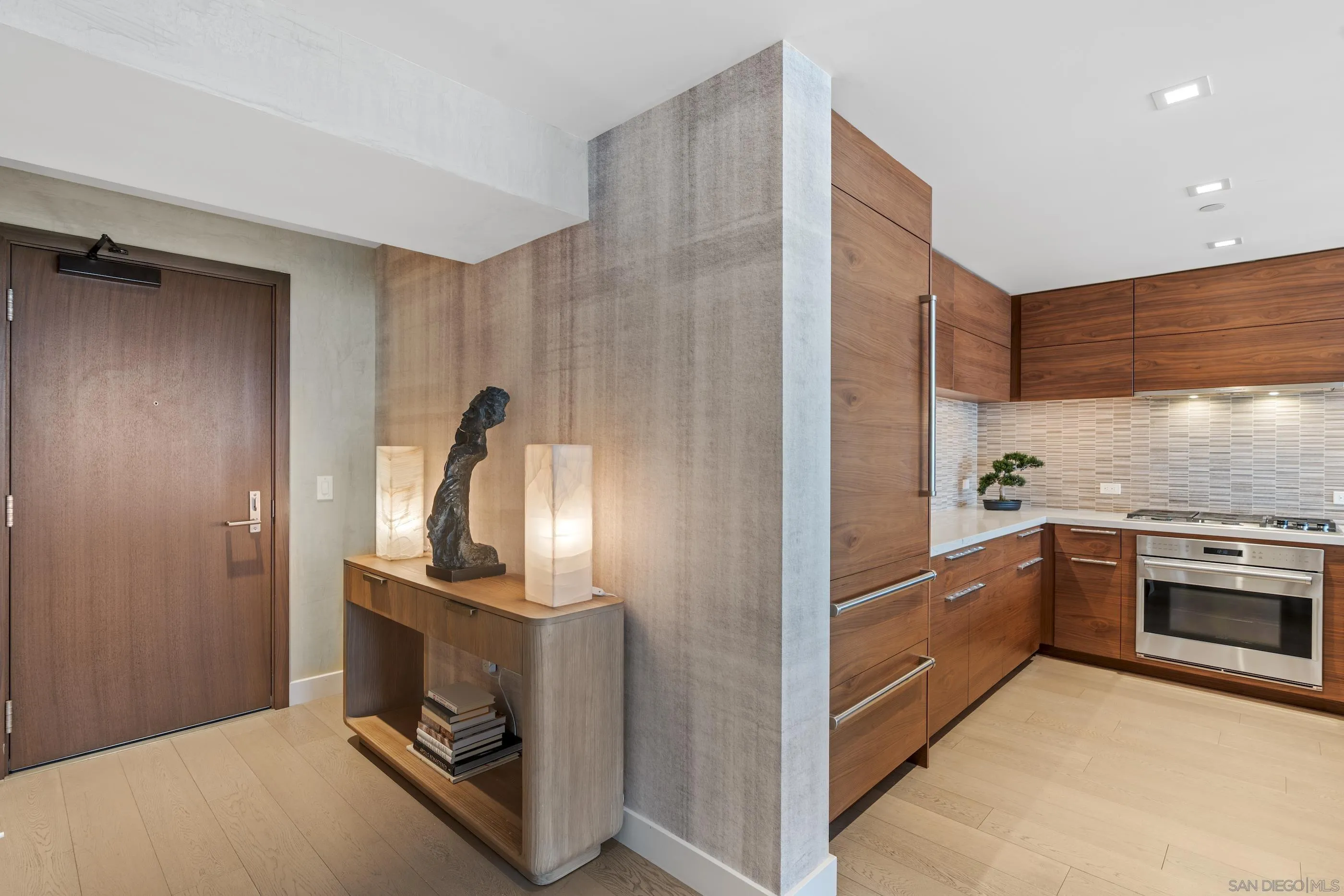 888 W E Street Unit 1106
