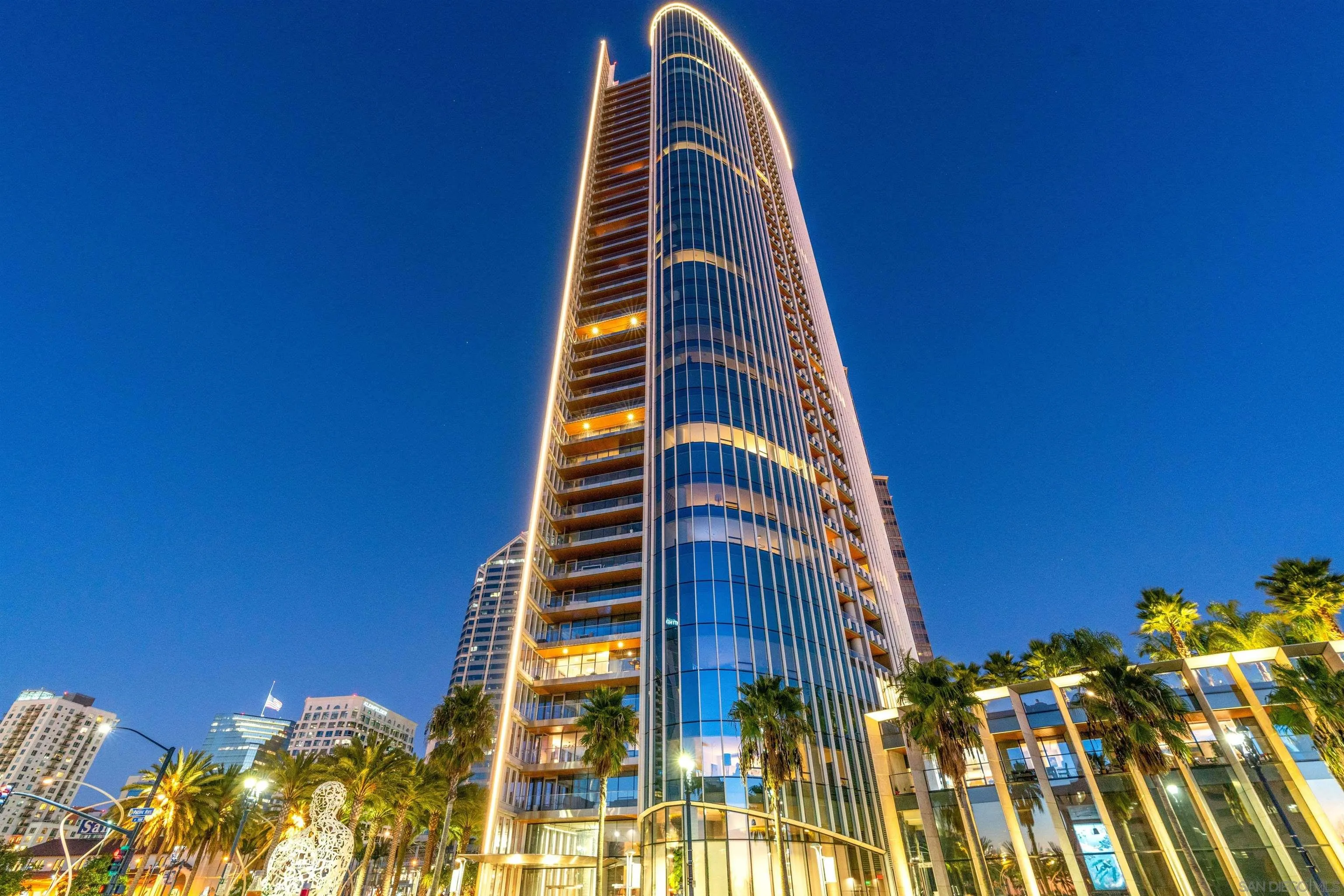 888 W E Street Unit 1106