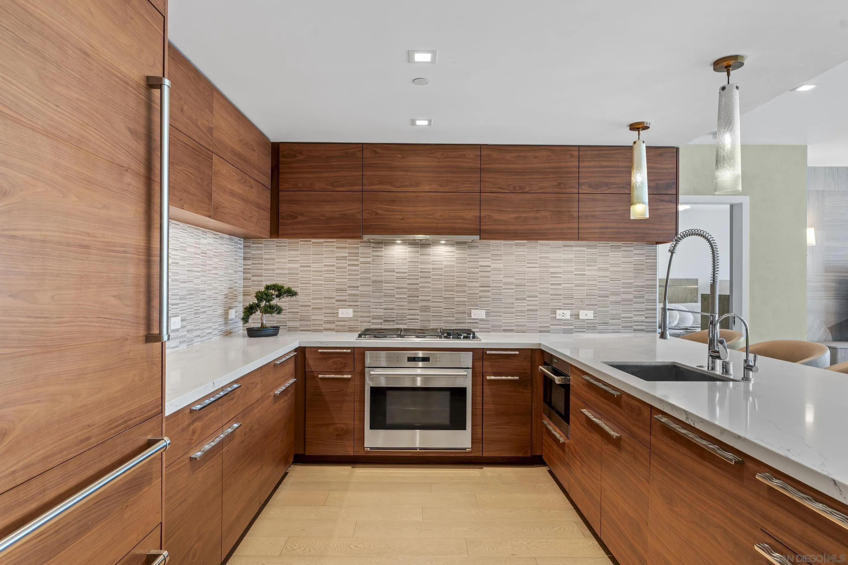 888 W E Street Unit 1106