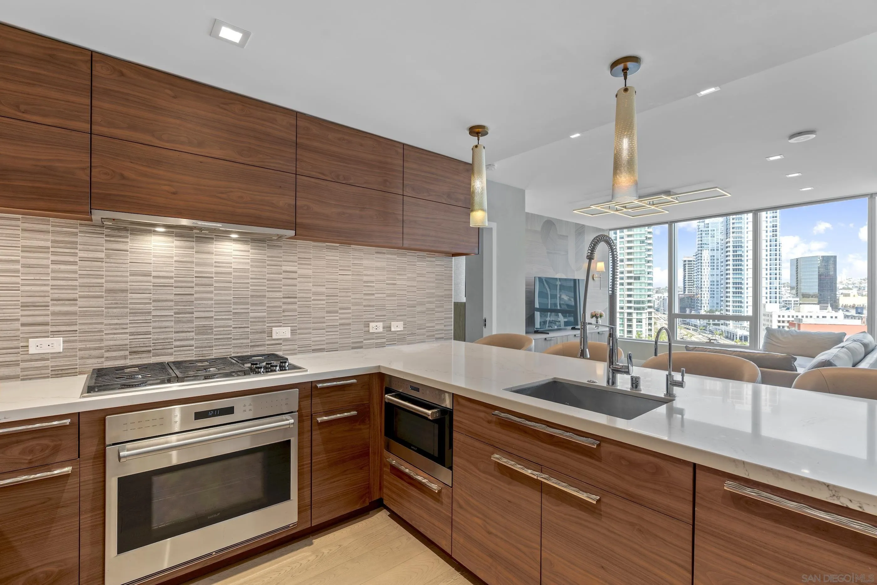 888 W E Street Unit 1106