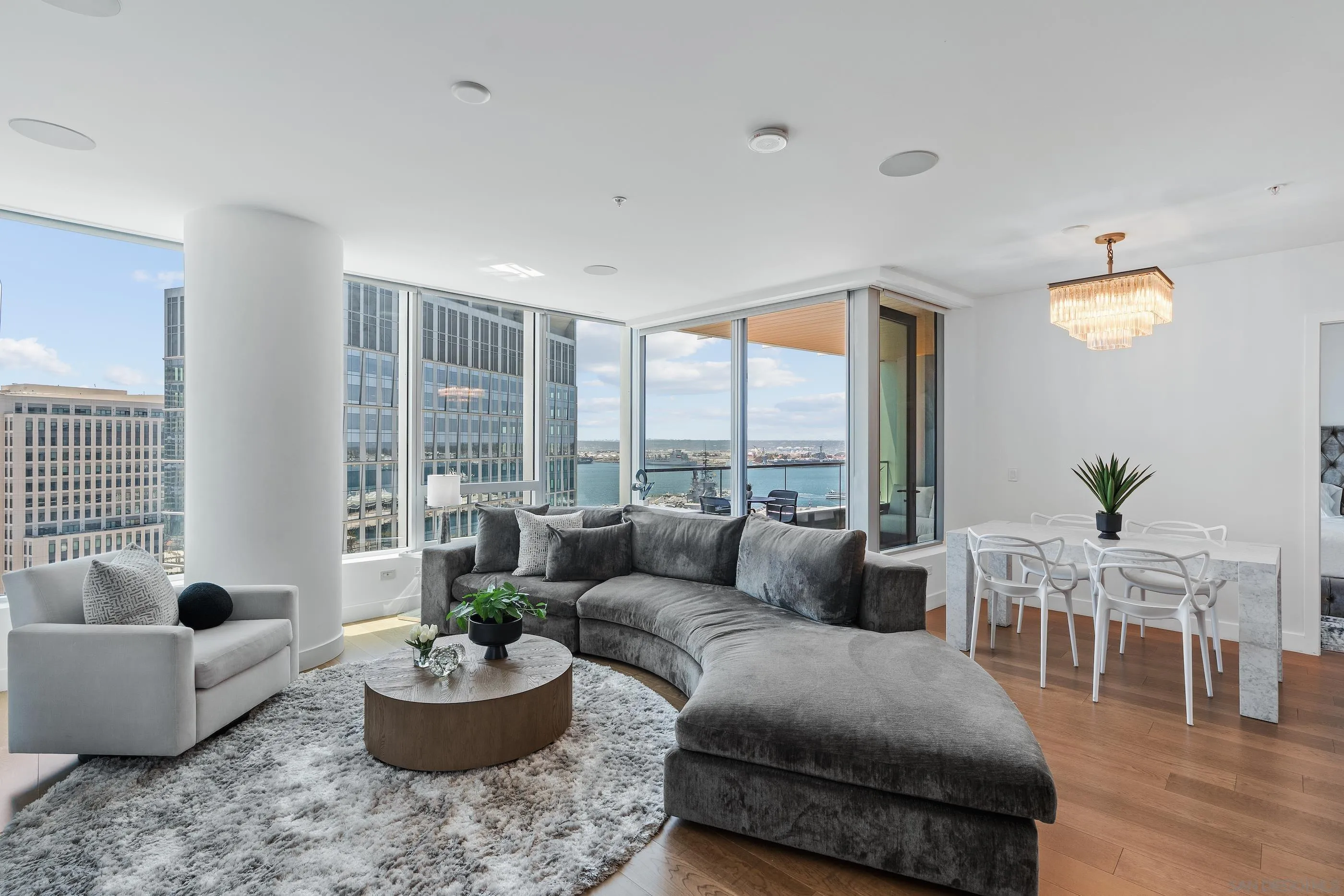 888 W E Street Unit 1903
