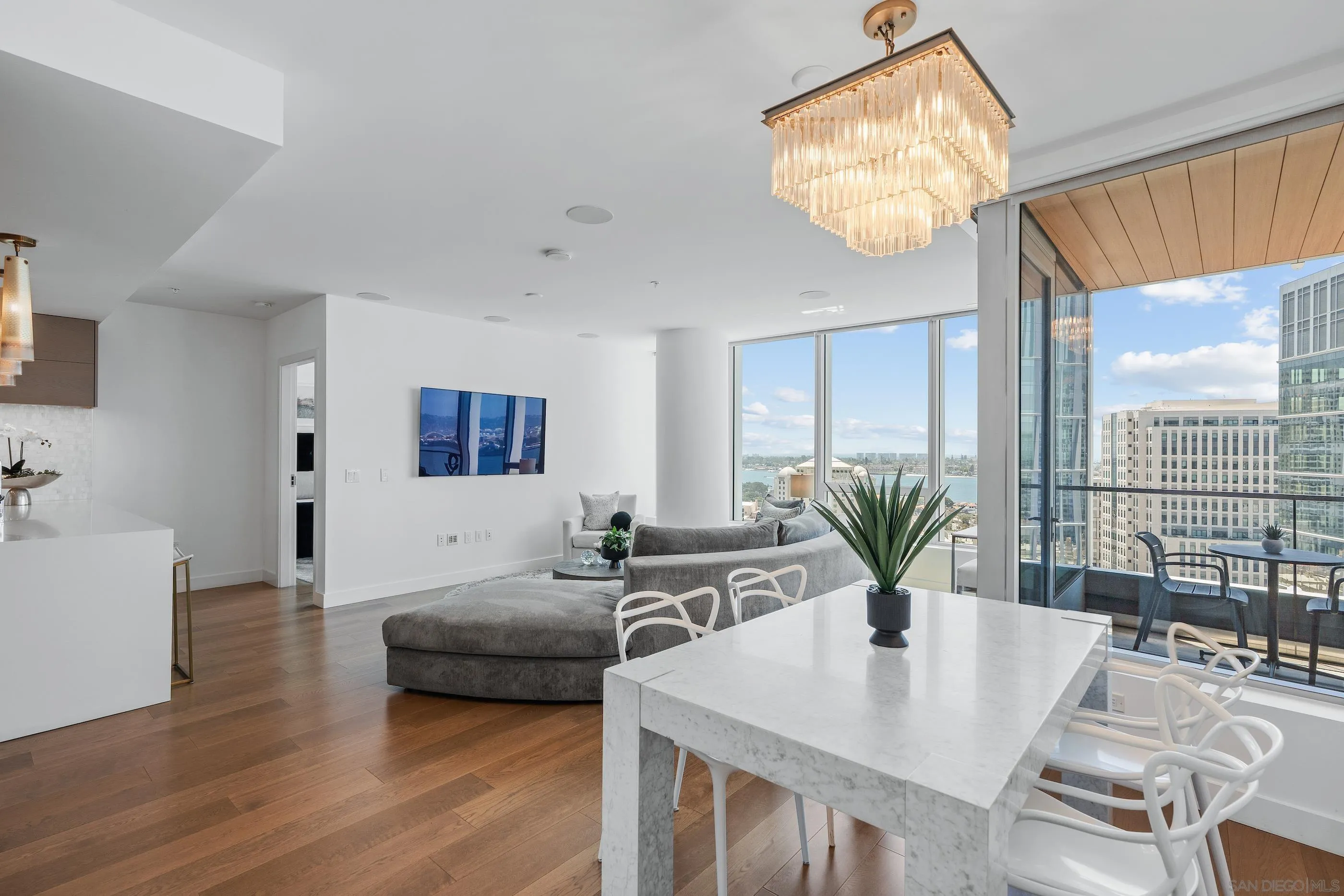 888 W E Street Unit 1903