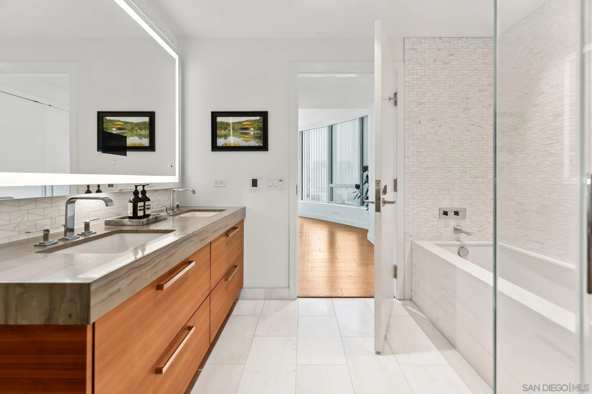 888 W E Street Unit 1205