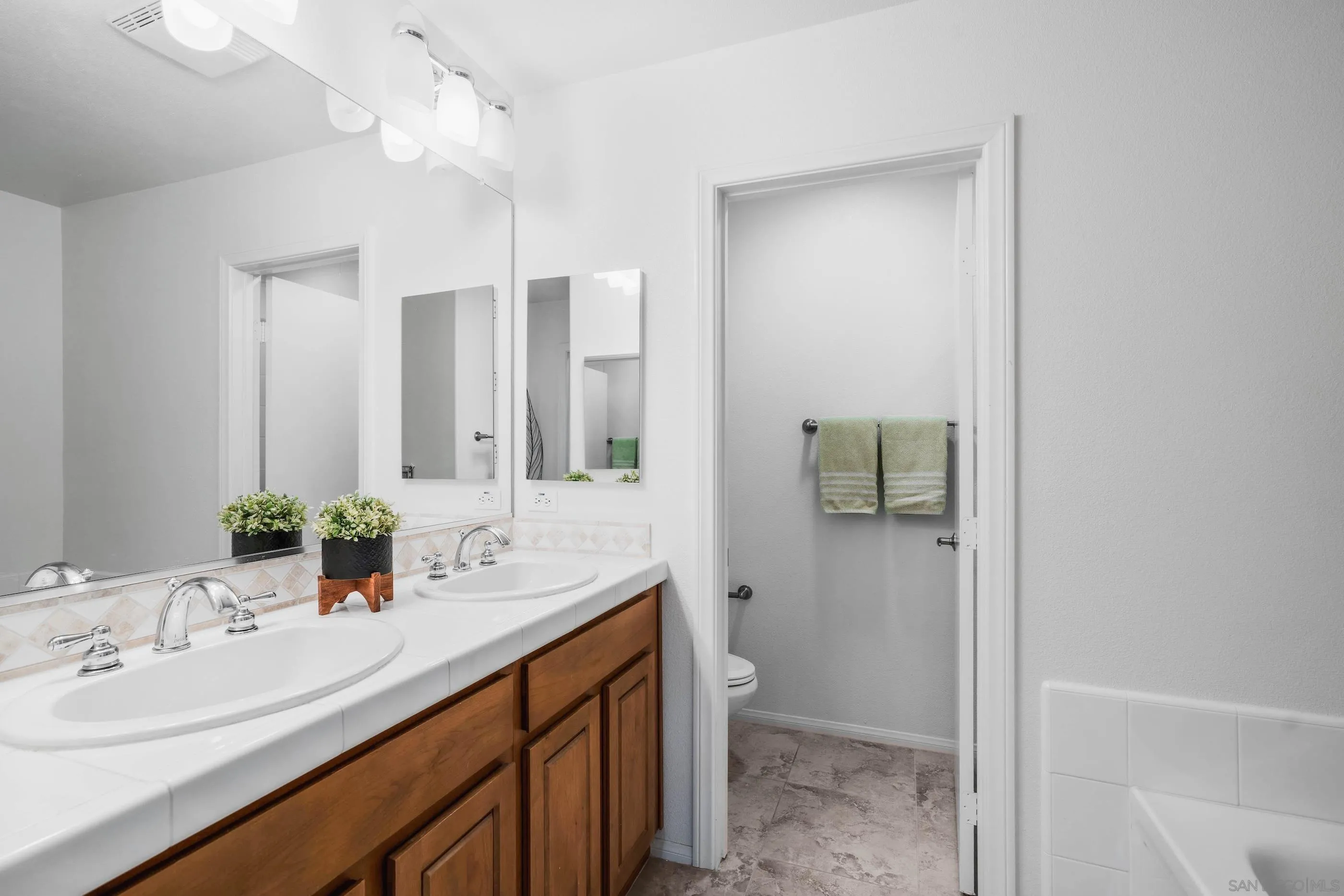 7725 El Cajon Blvd Unit 5