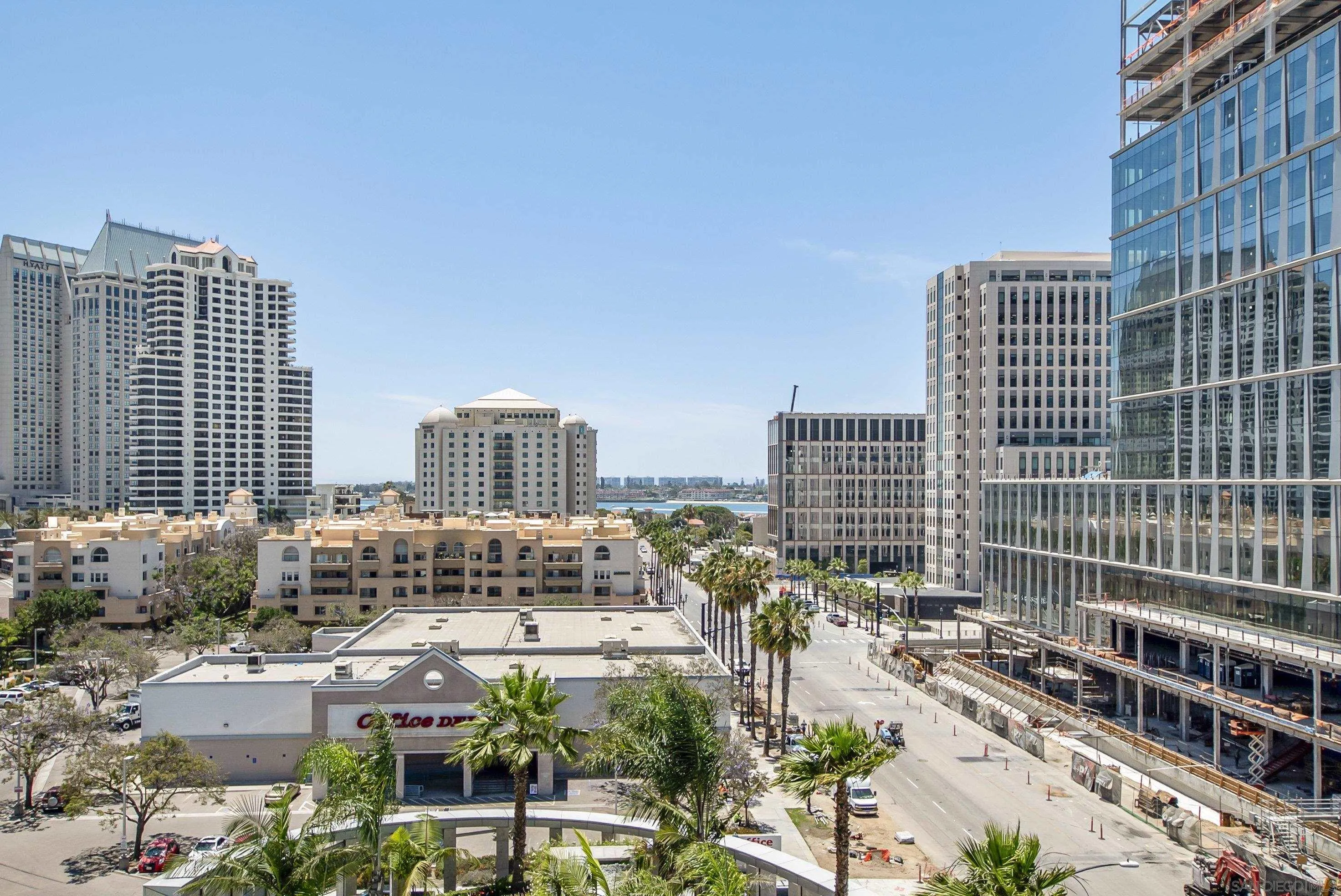 888 W E Street Unit 902