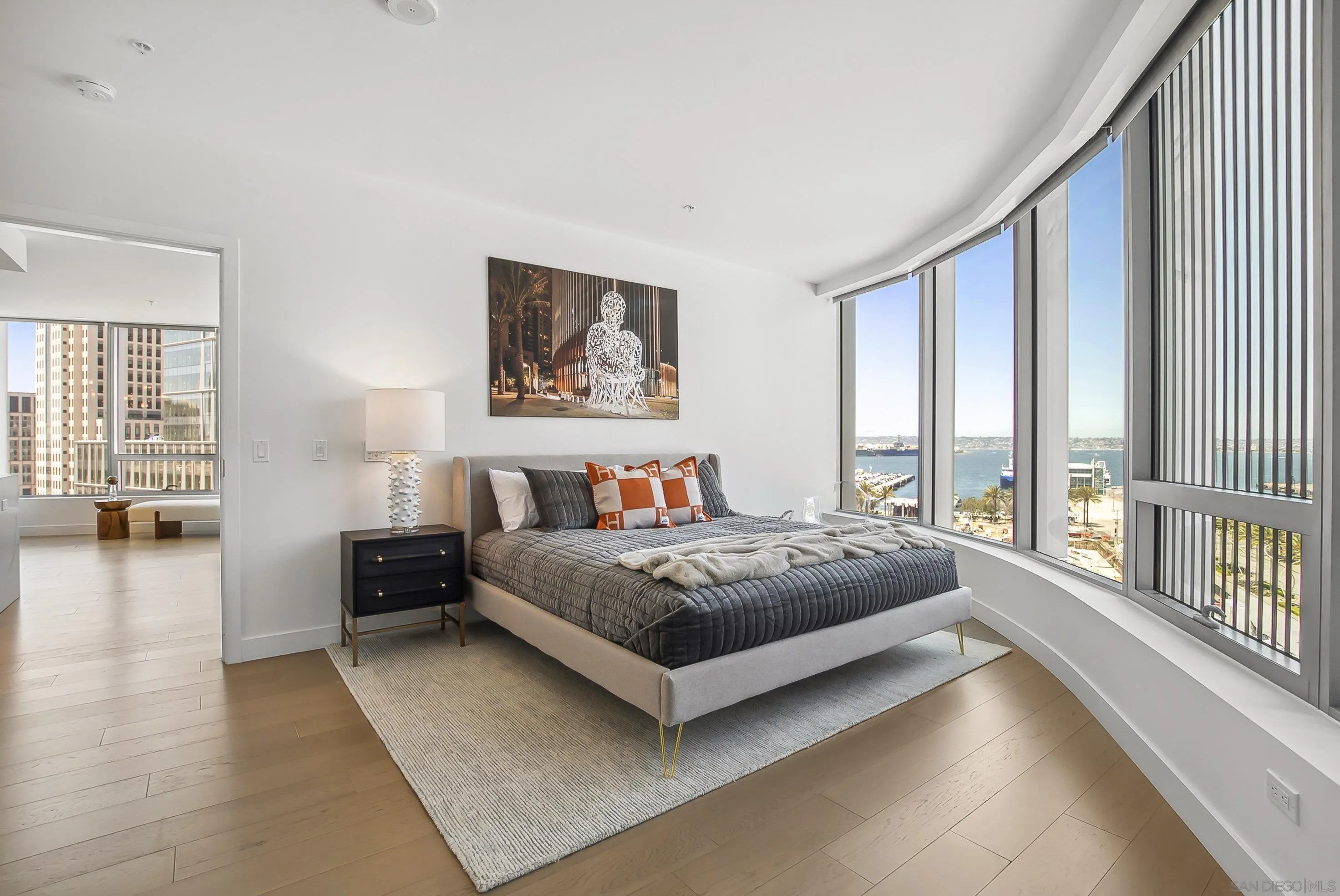 888 W E Street Unit 902