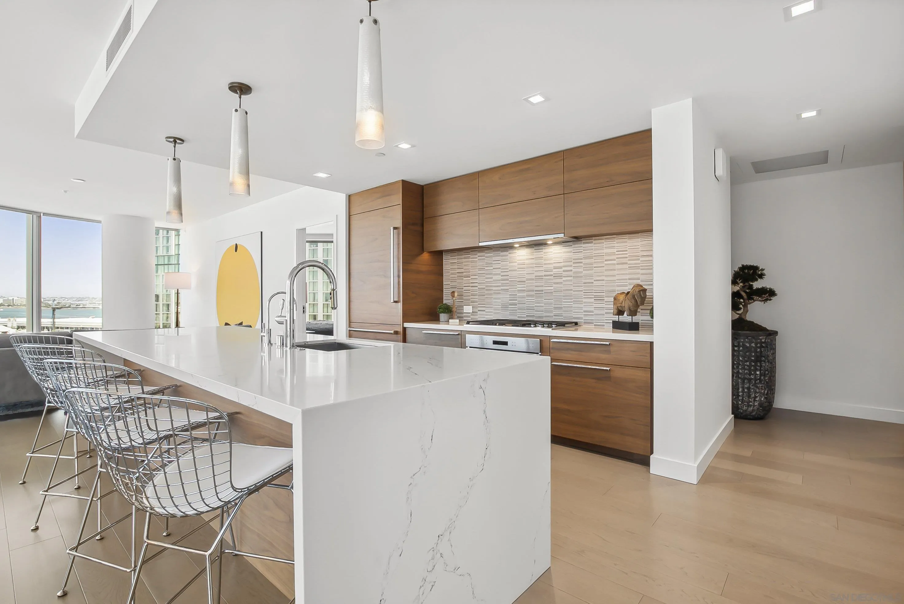 888 W E Street Unit 902