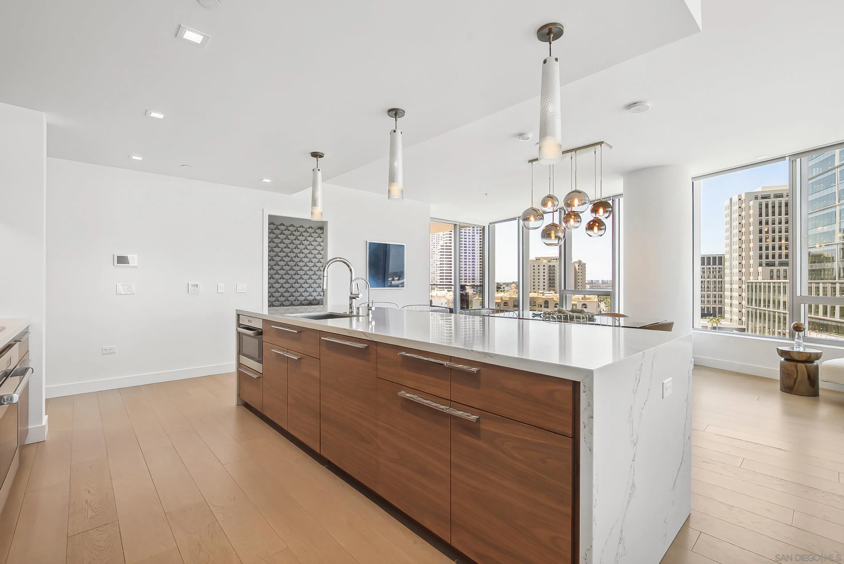 888 W E Street Unit 902
