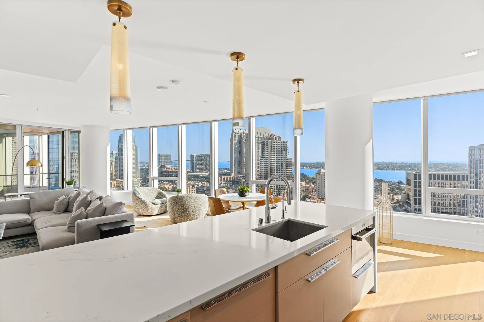 888 W E Street Unit 2004