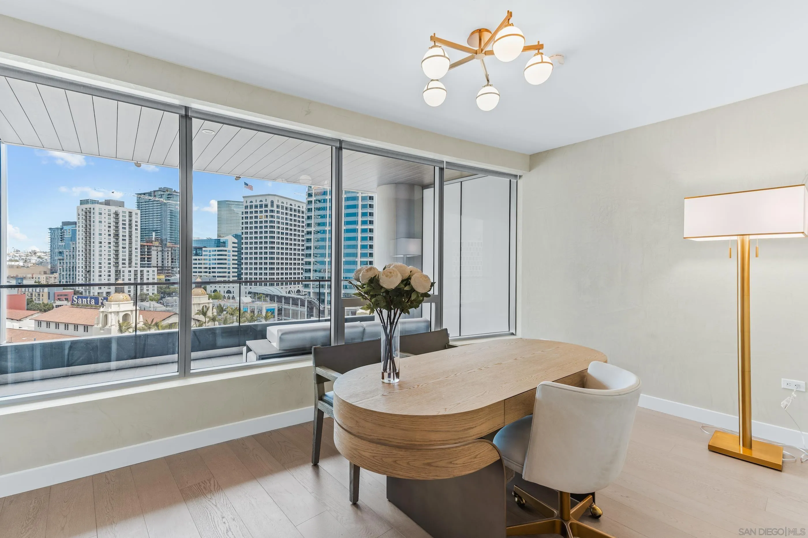 888 W E Street Unit 1106, San Diego Unit: 1106