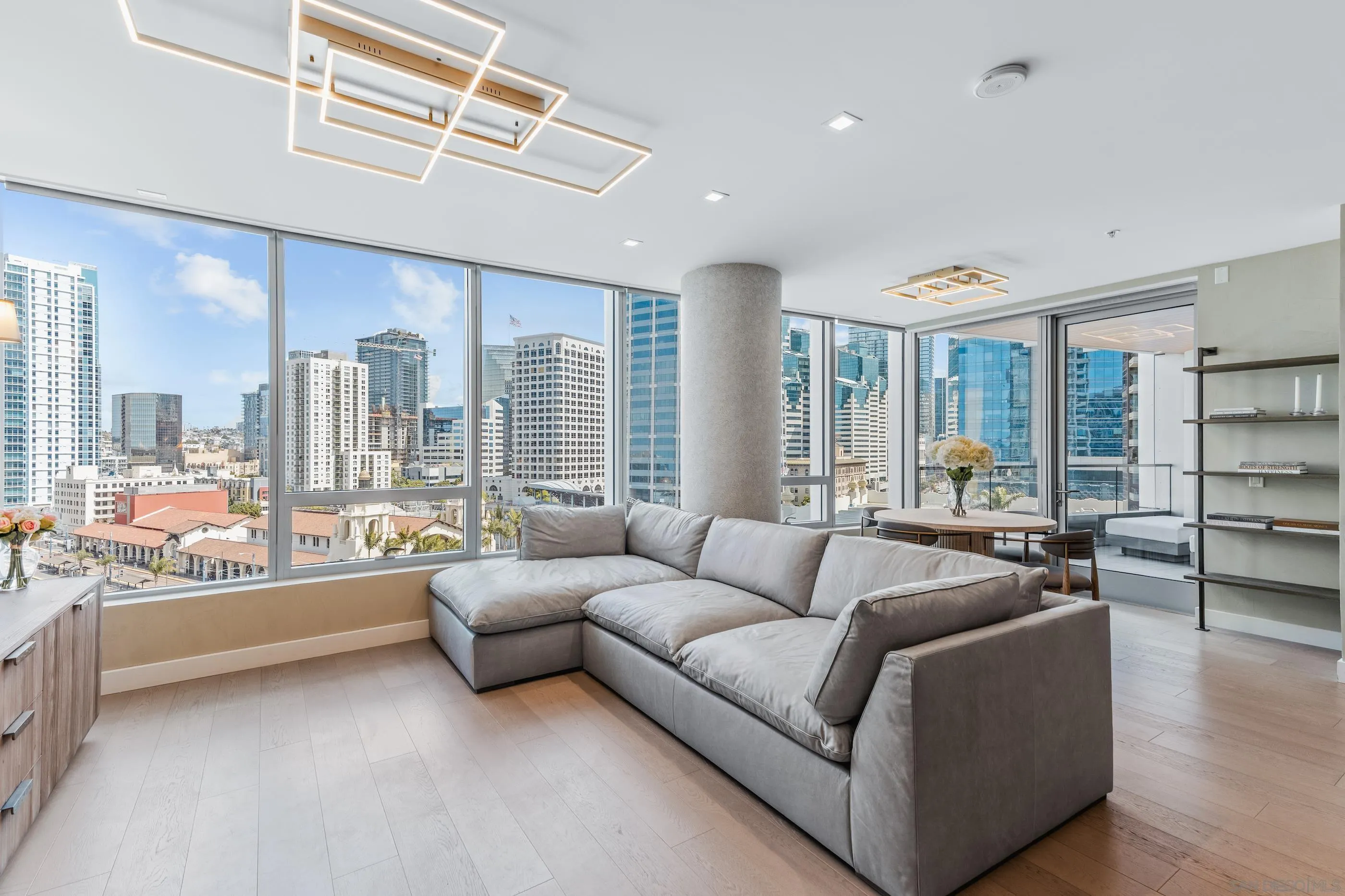 888 W E Street Unit 1106, San Diego Unit: 1106