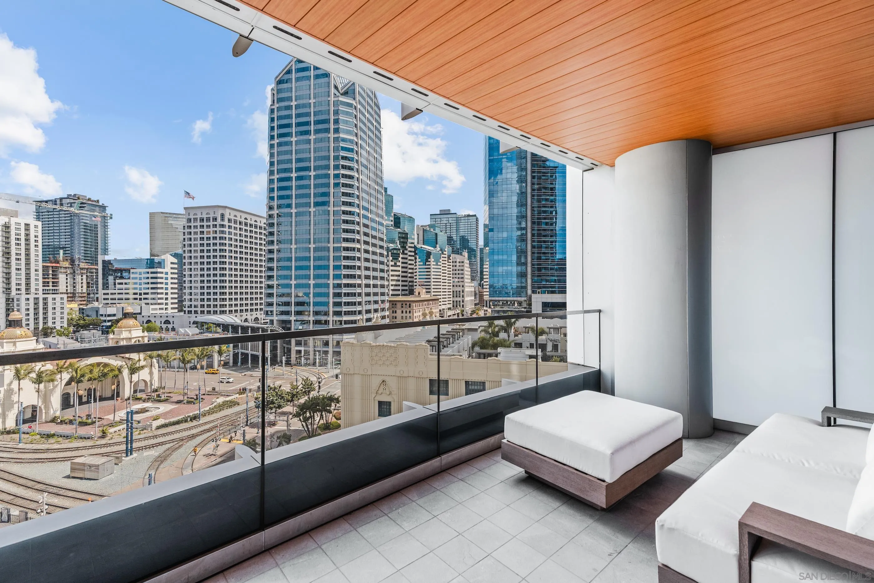 888 W E Street Unit 1106, San Diego Unit: 1106
