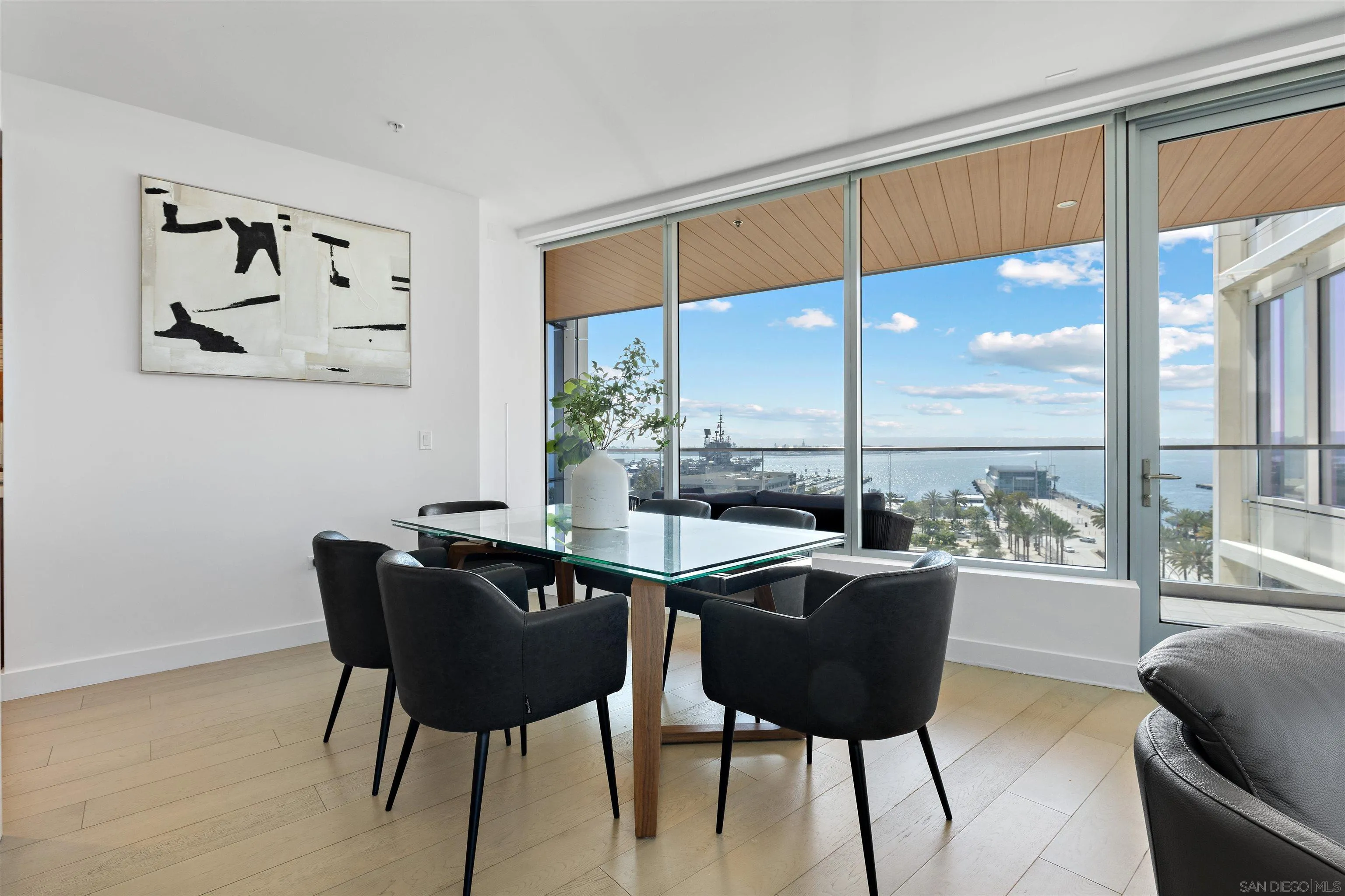 888 W E Street Unit 1001