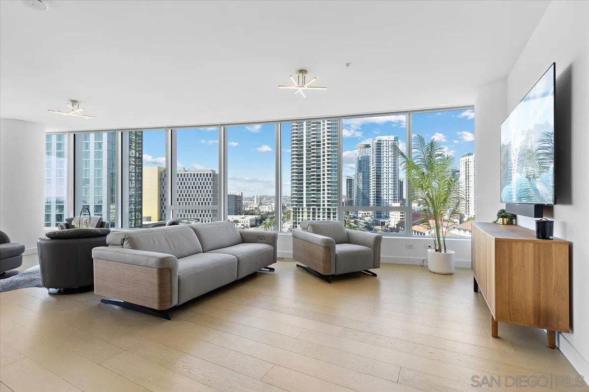 888 W E Street Unit 1001