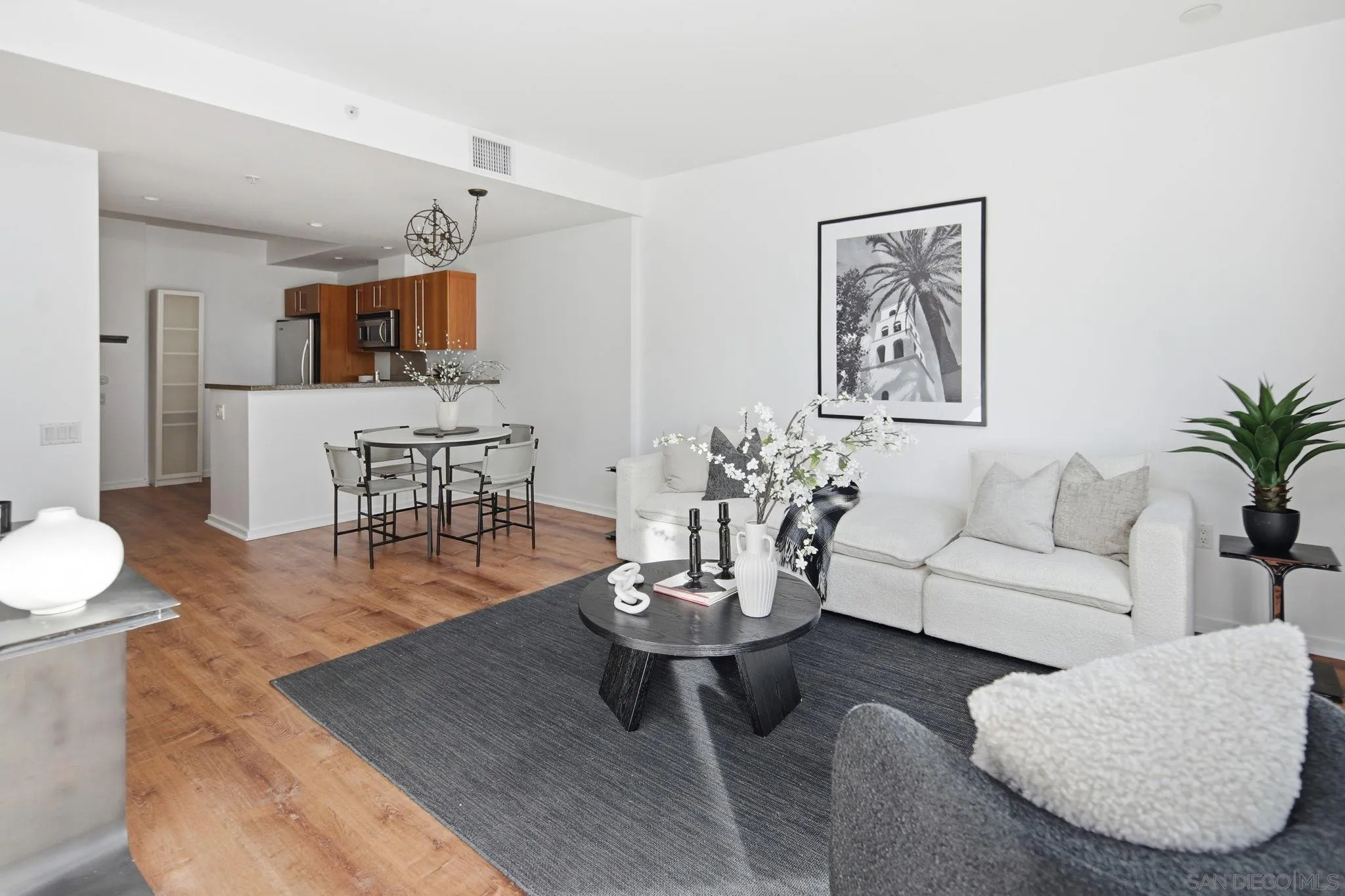 321 10th Ave Unit 304