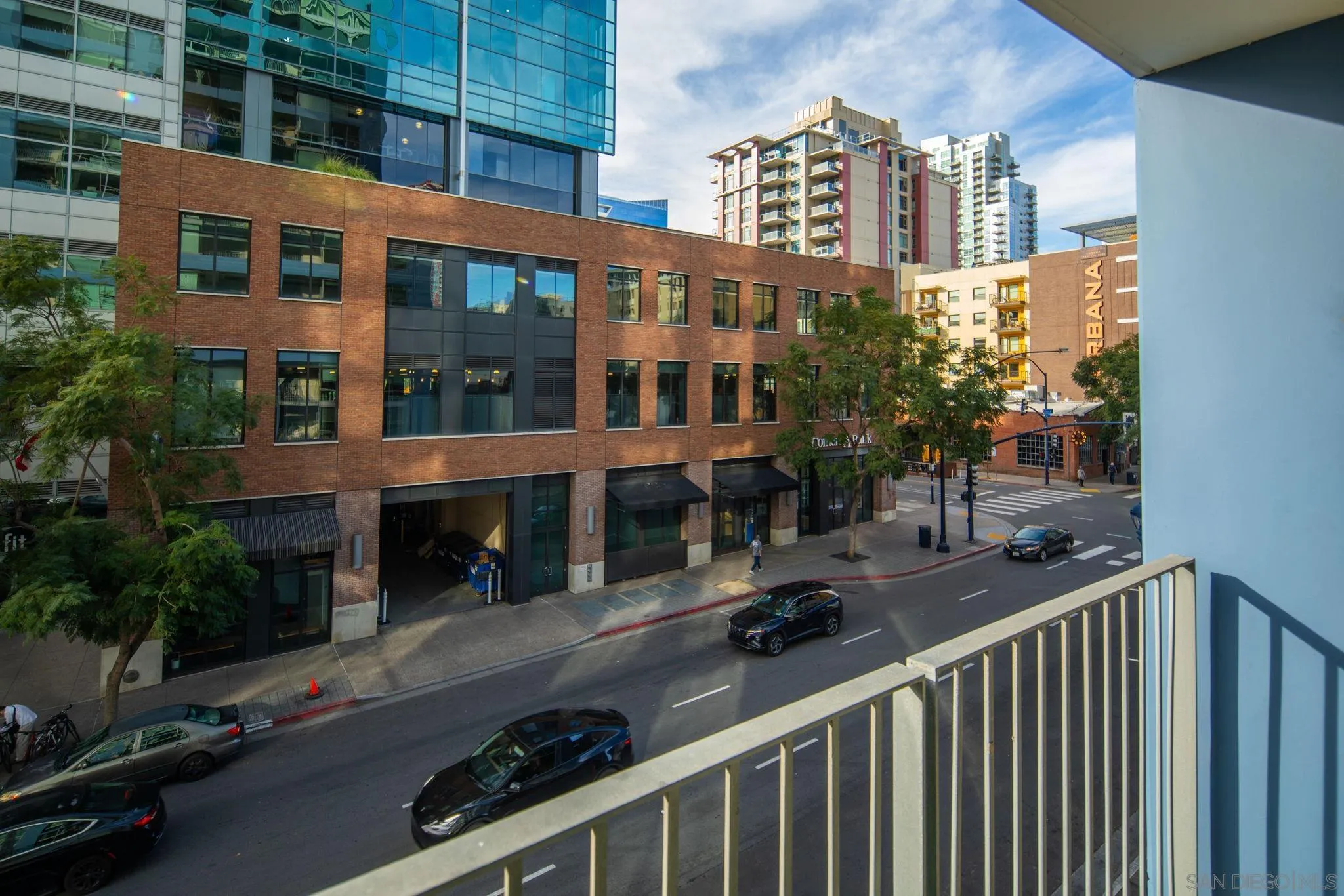 321 10th Ave Unit 304