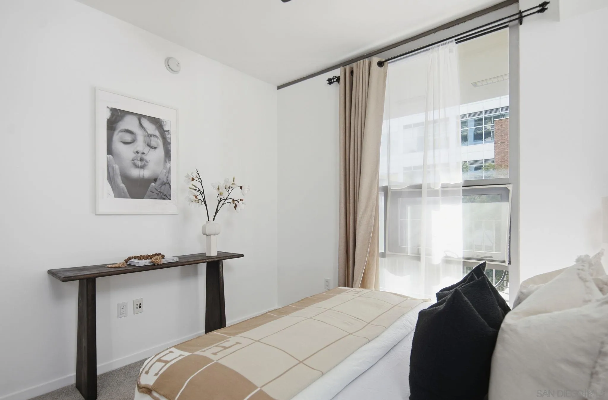 321 10th Ave Unit 304