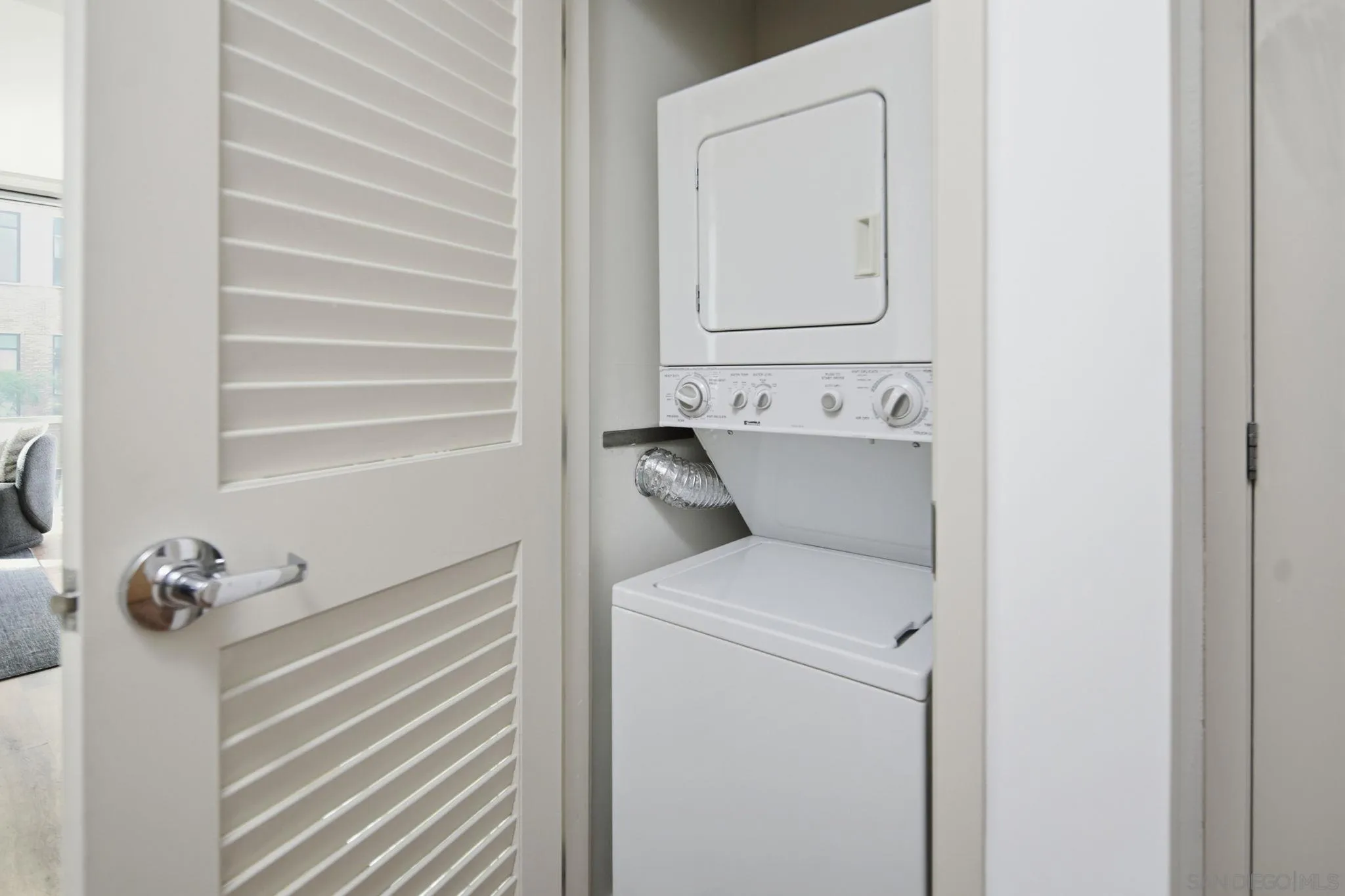 321 10th Ave Unit 304