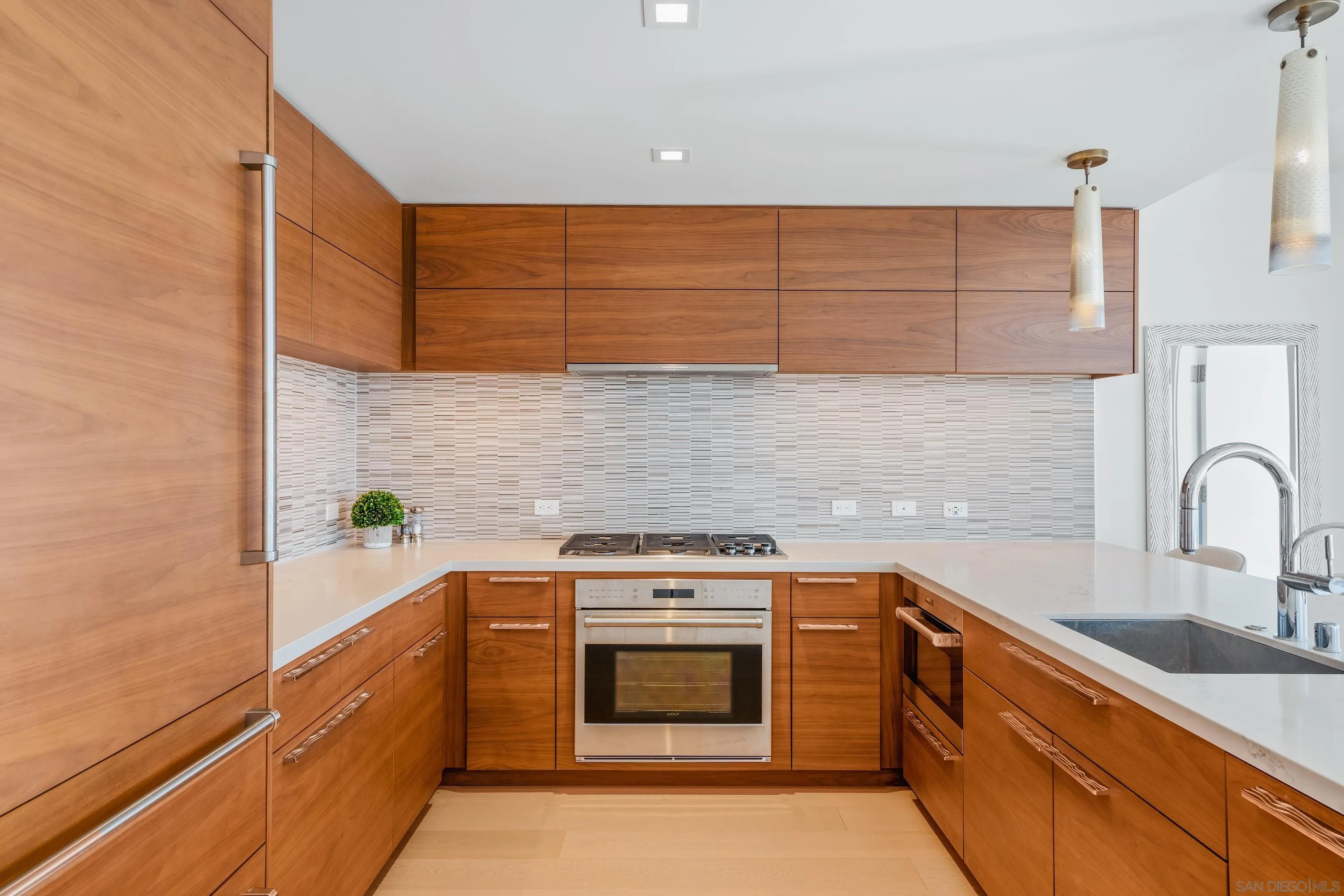 888 W E Street Unit 2003