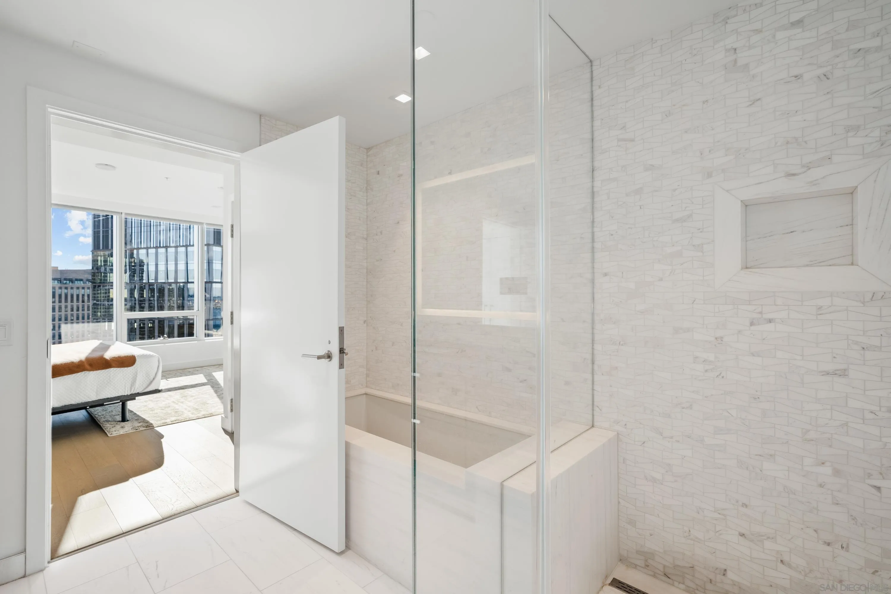 888 W E Street Unit 2003