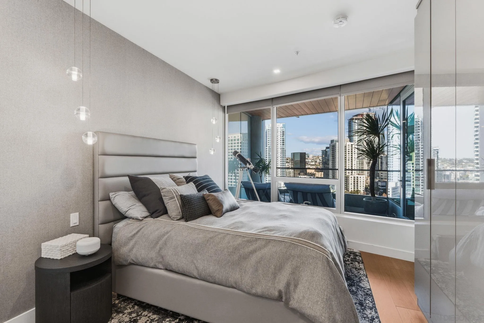 888 W E Street Unit 1705