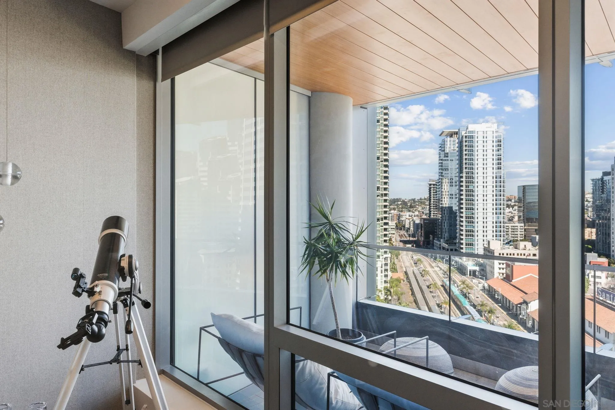 888 W E Street Unit 1705