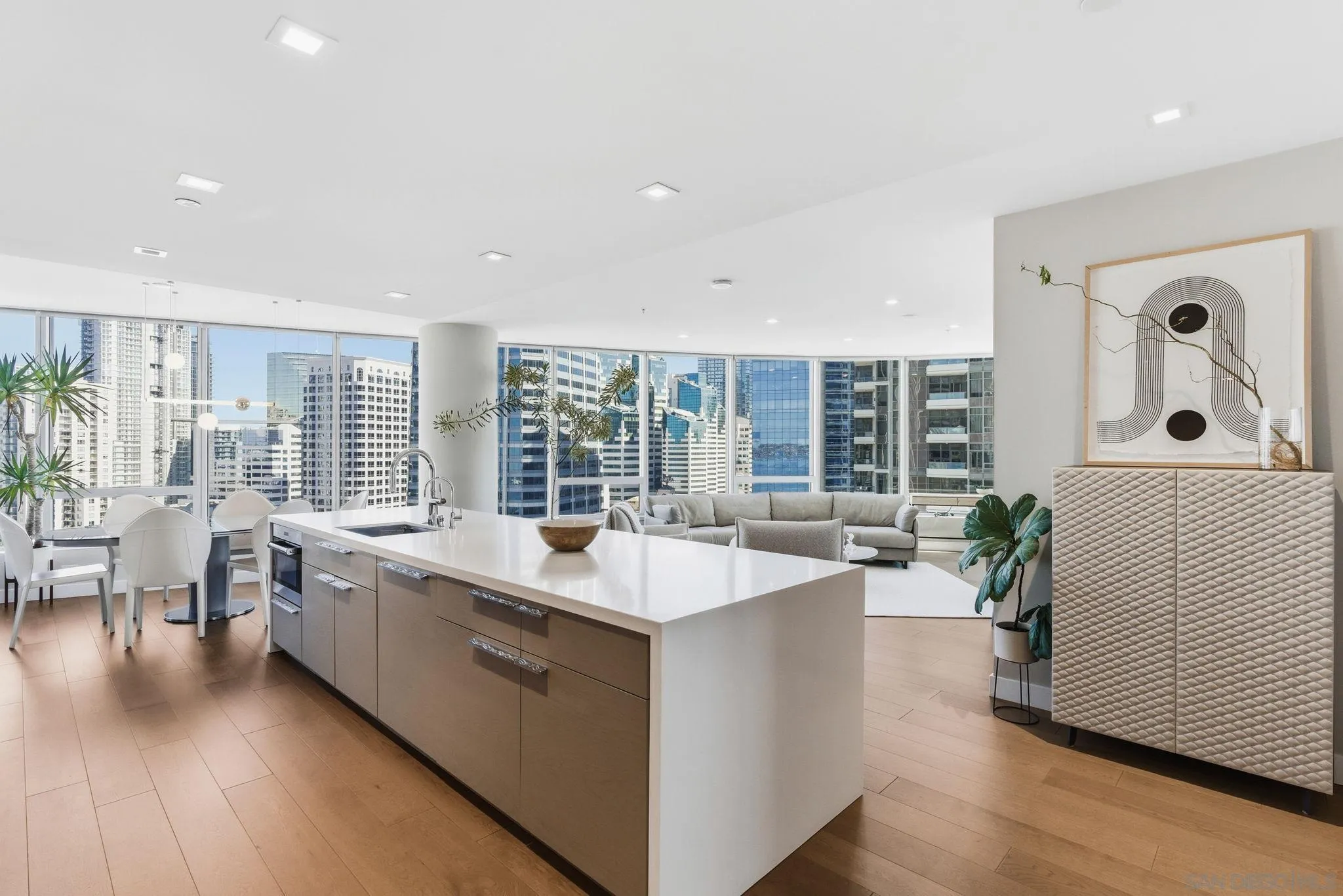 888 W E Street Unit 1705