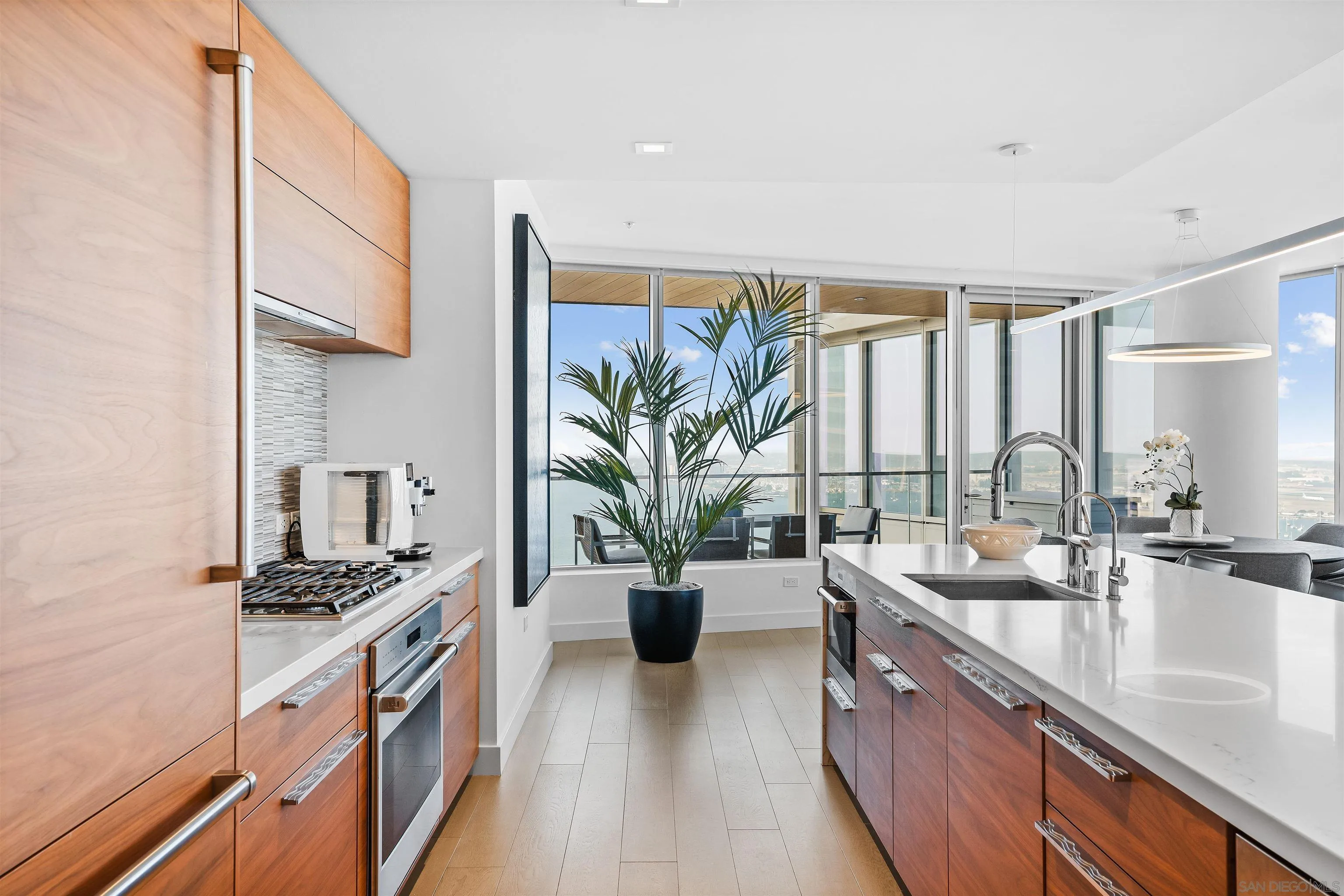 888 W E Street Unit 3101