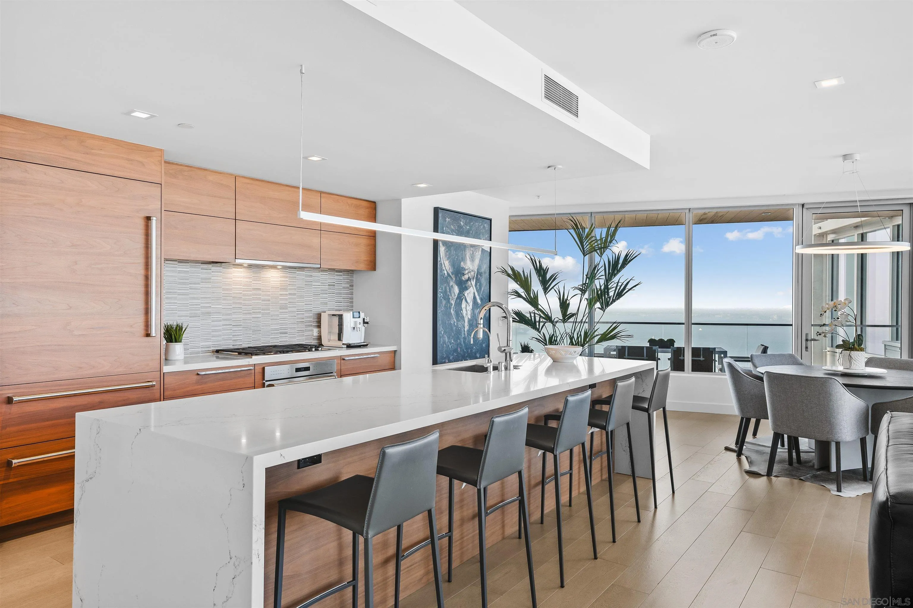 888 W E Street Unit 3101