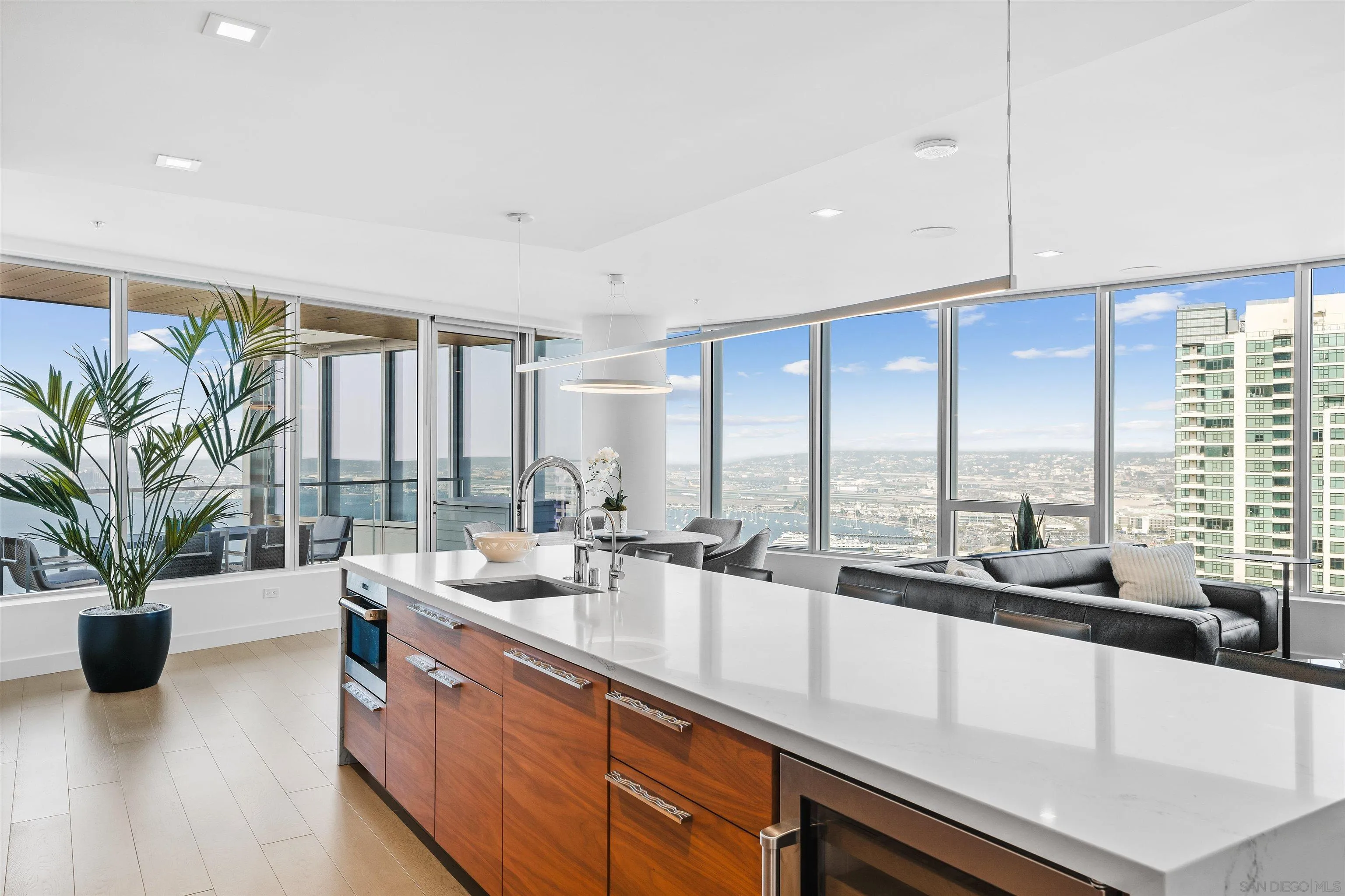 888 W E Street Unit 3101