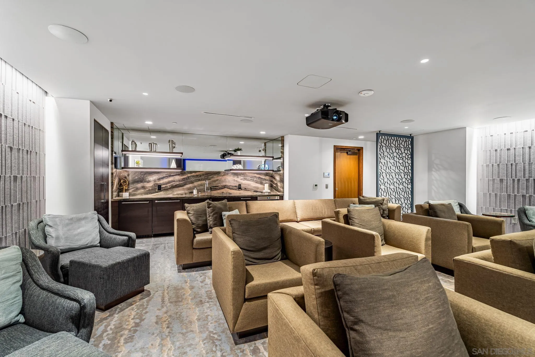 888 W E Street Unit 2406