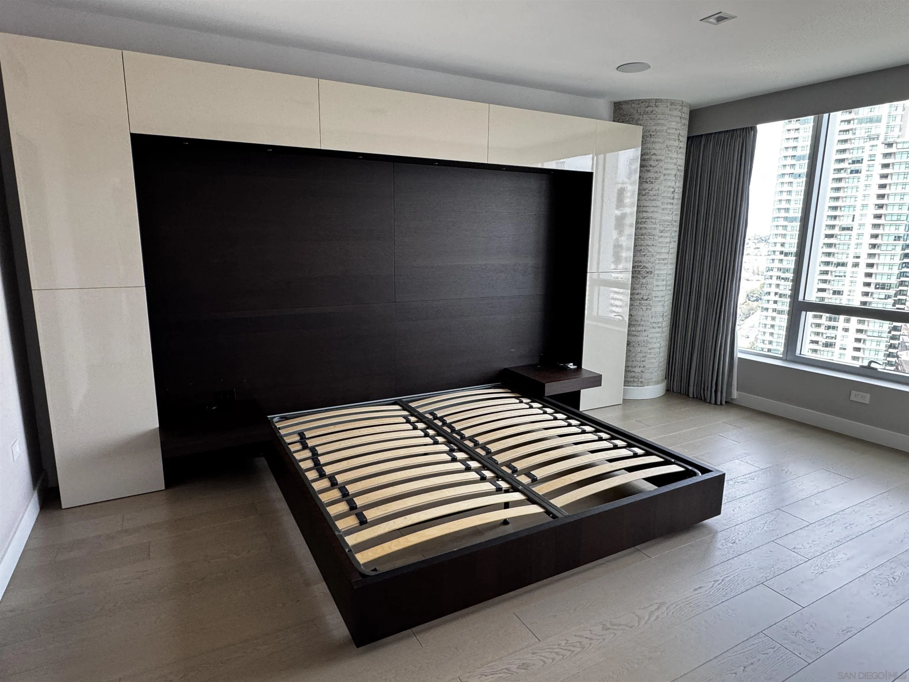 888 W E Street Unit 2406