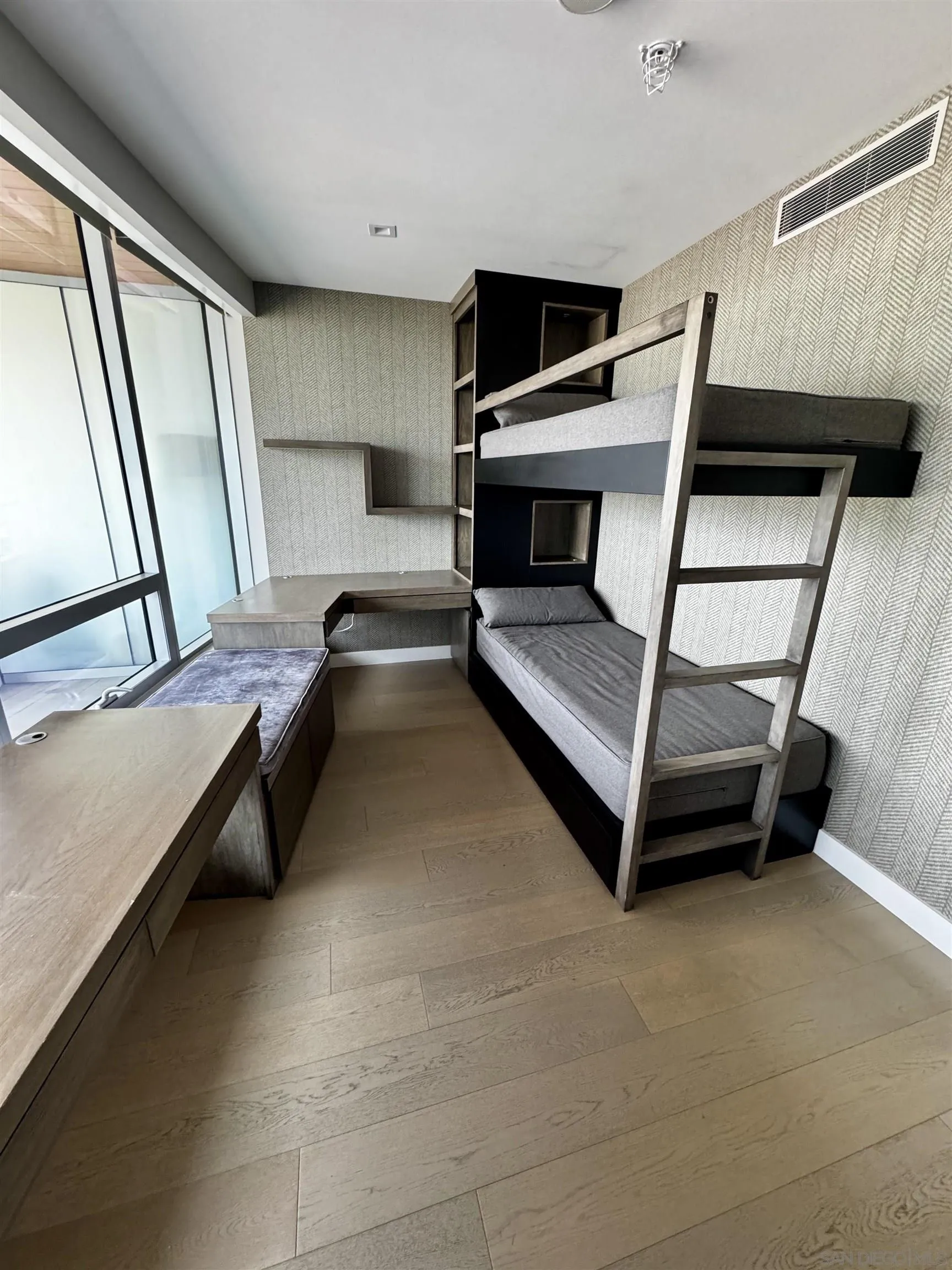 888 W E Street Unit 2406