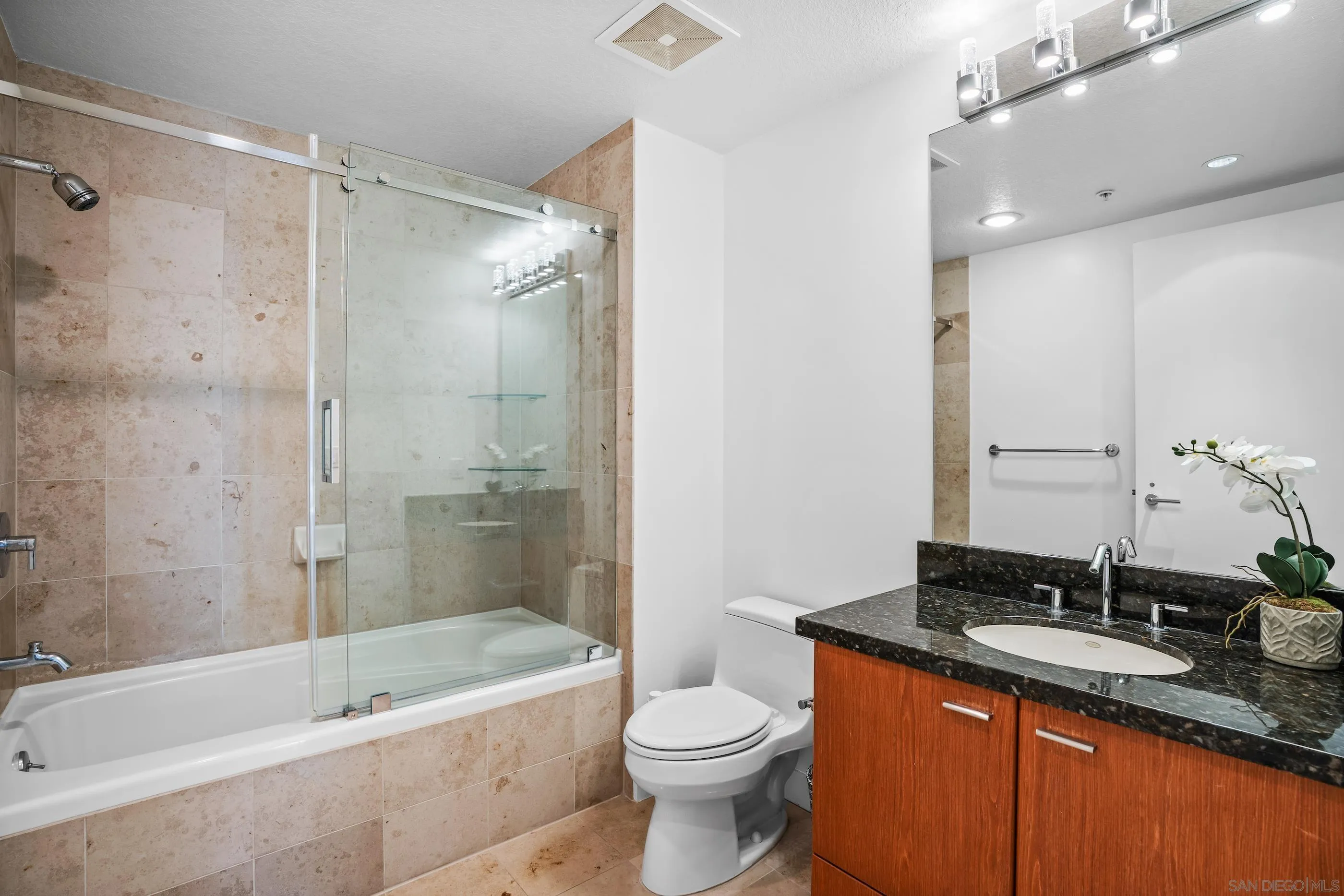 1205 Pacific Hwy Unit 1505