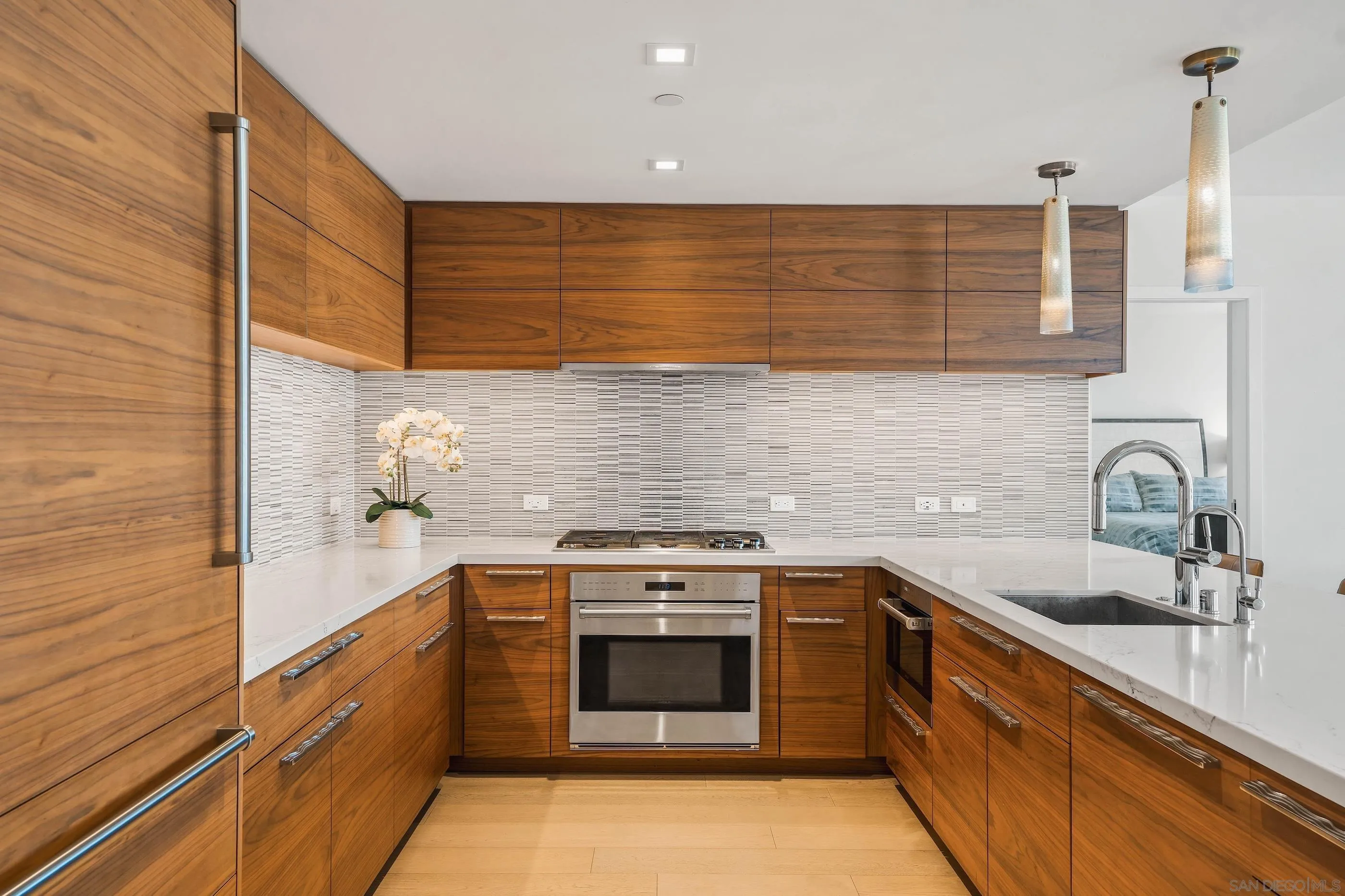 888 W E Street Unit 2206