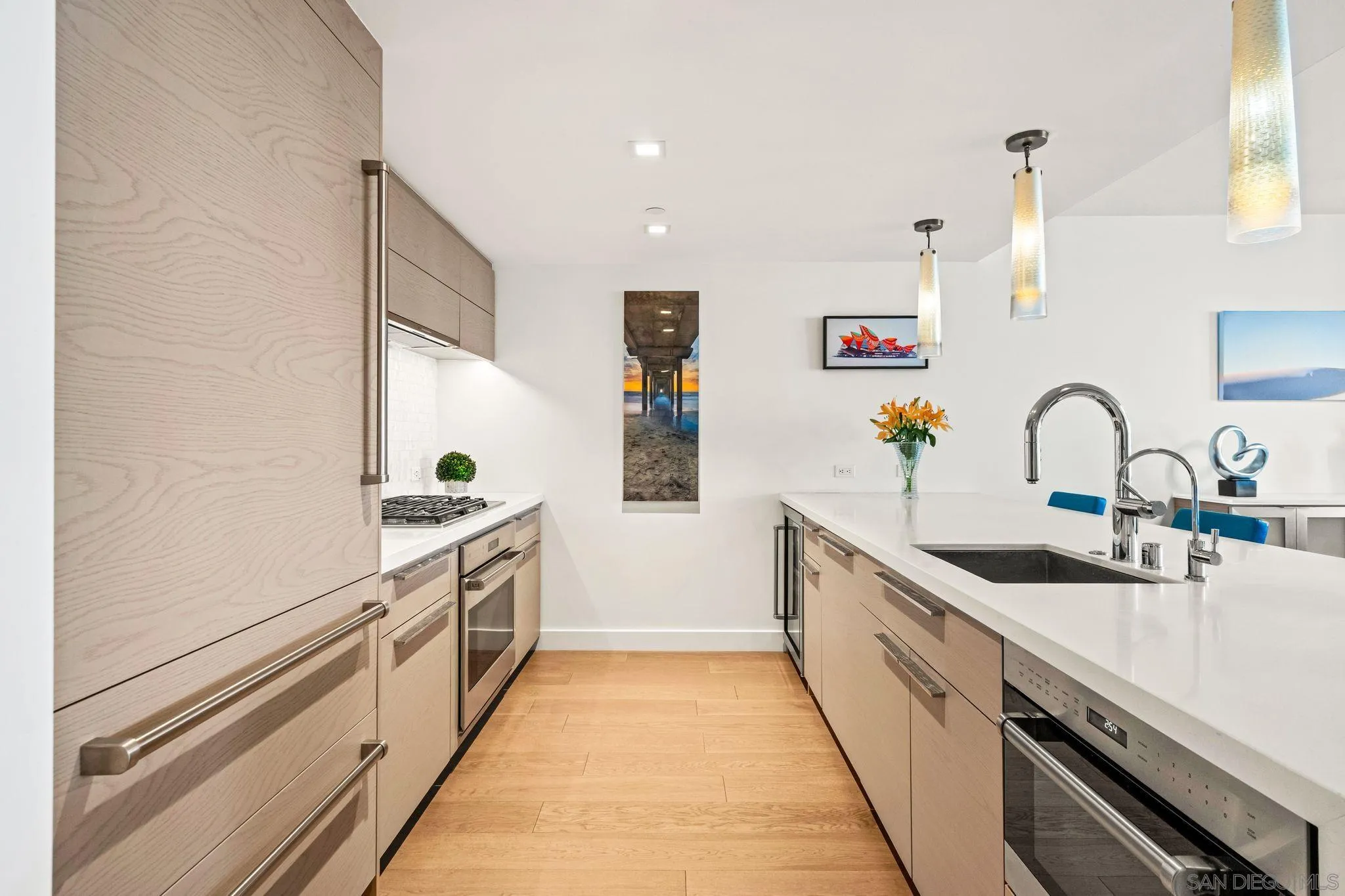 888 W E Street Unit 307