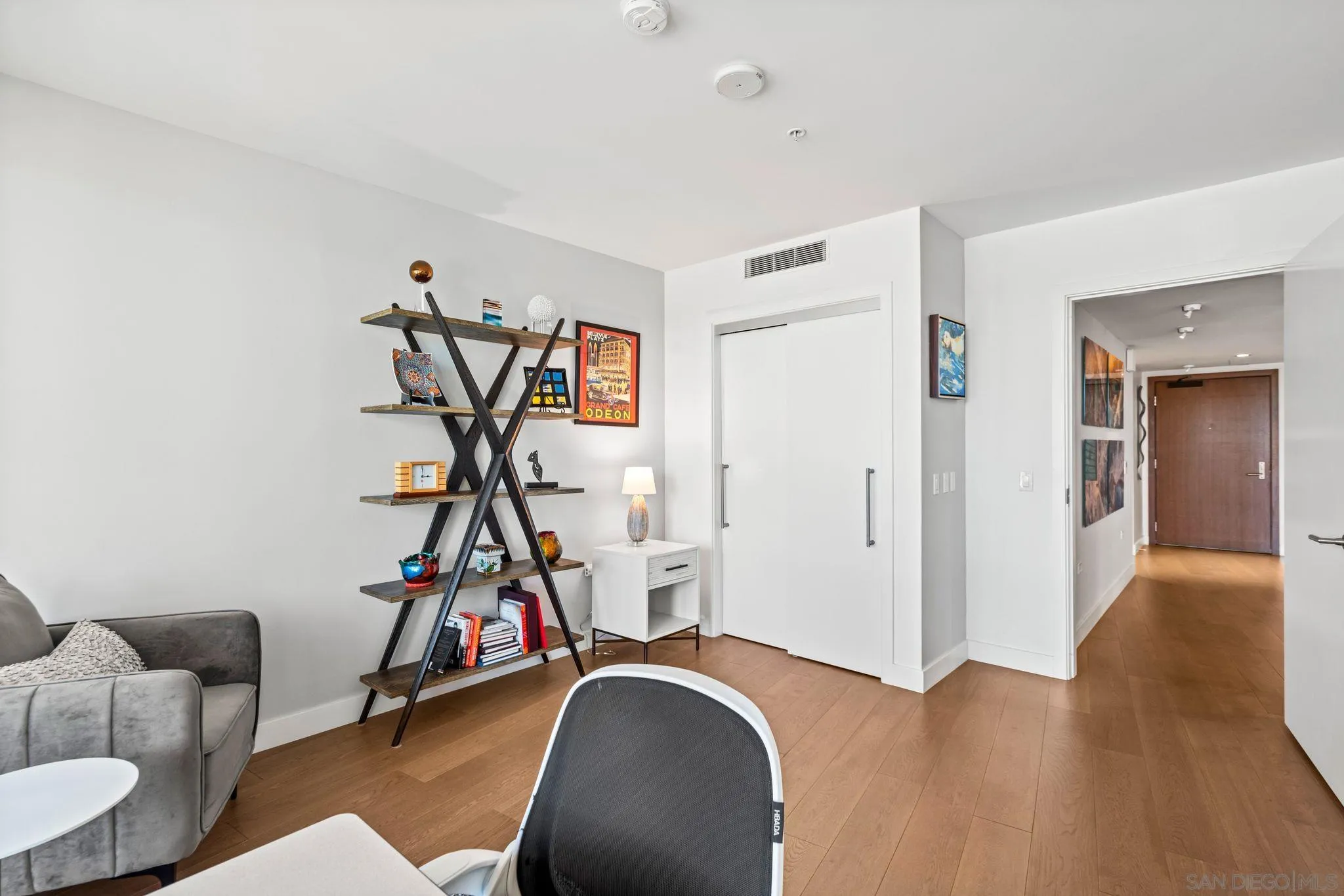 888 W E Street Unit 307