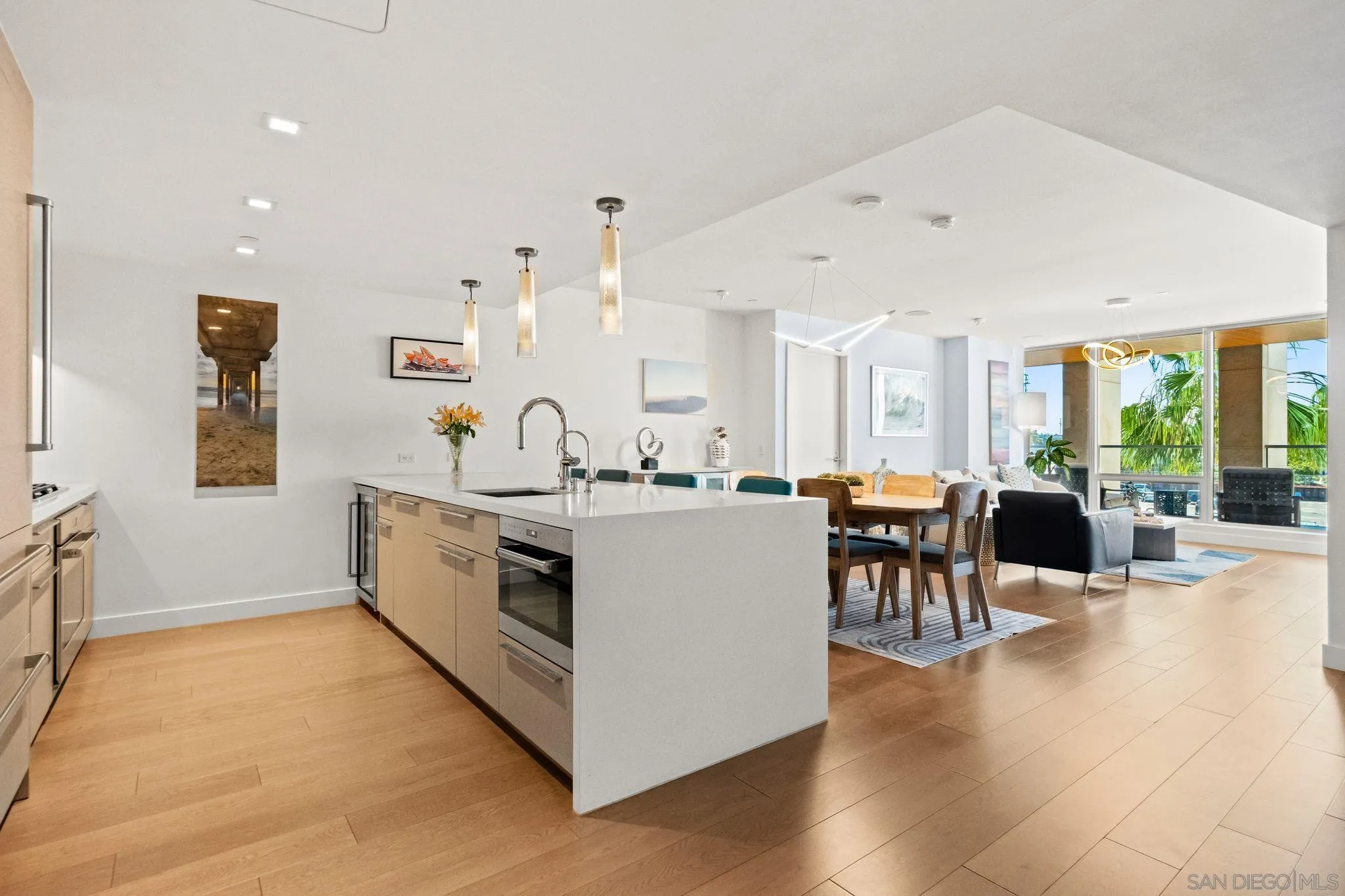 888 W E Street Unit 307