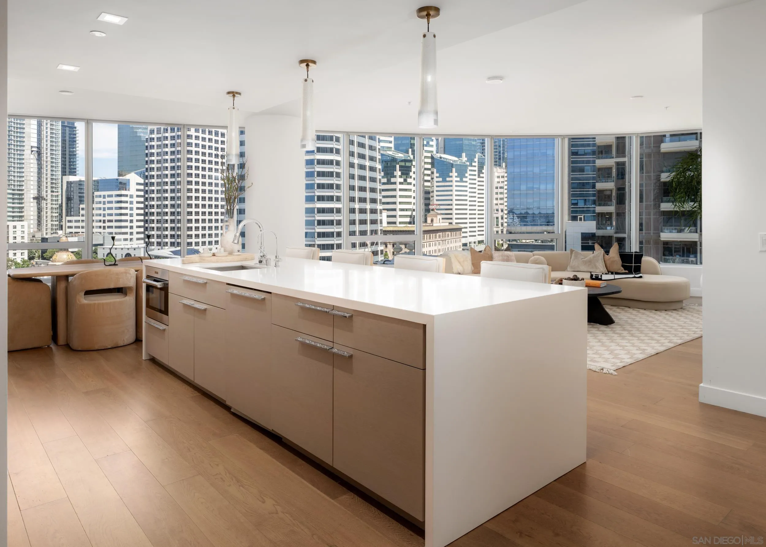 888 W E Street Unit 1105