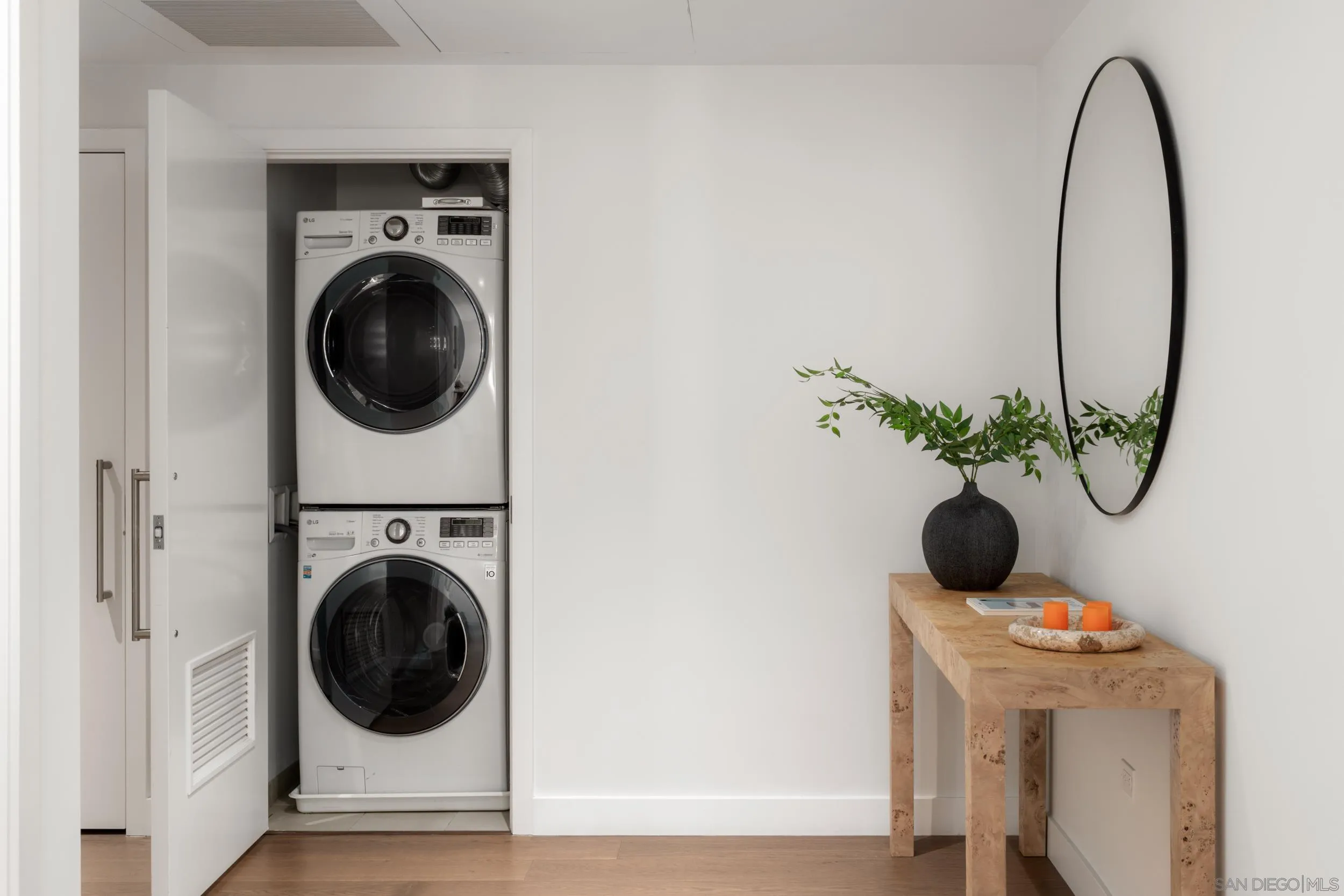 888 W E Street Unit 1105