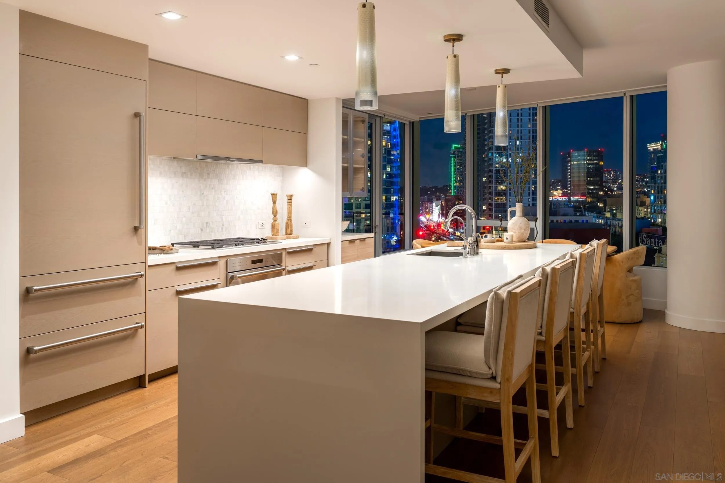 888 W E Street Unit 1105