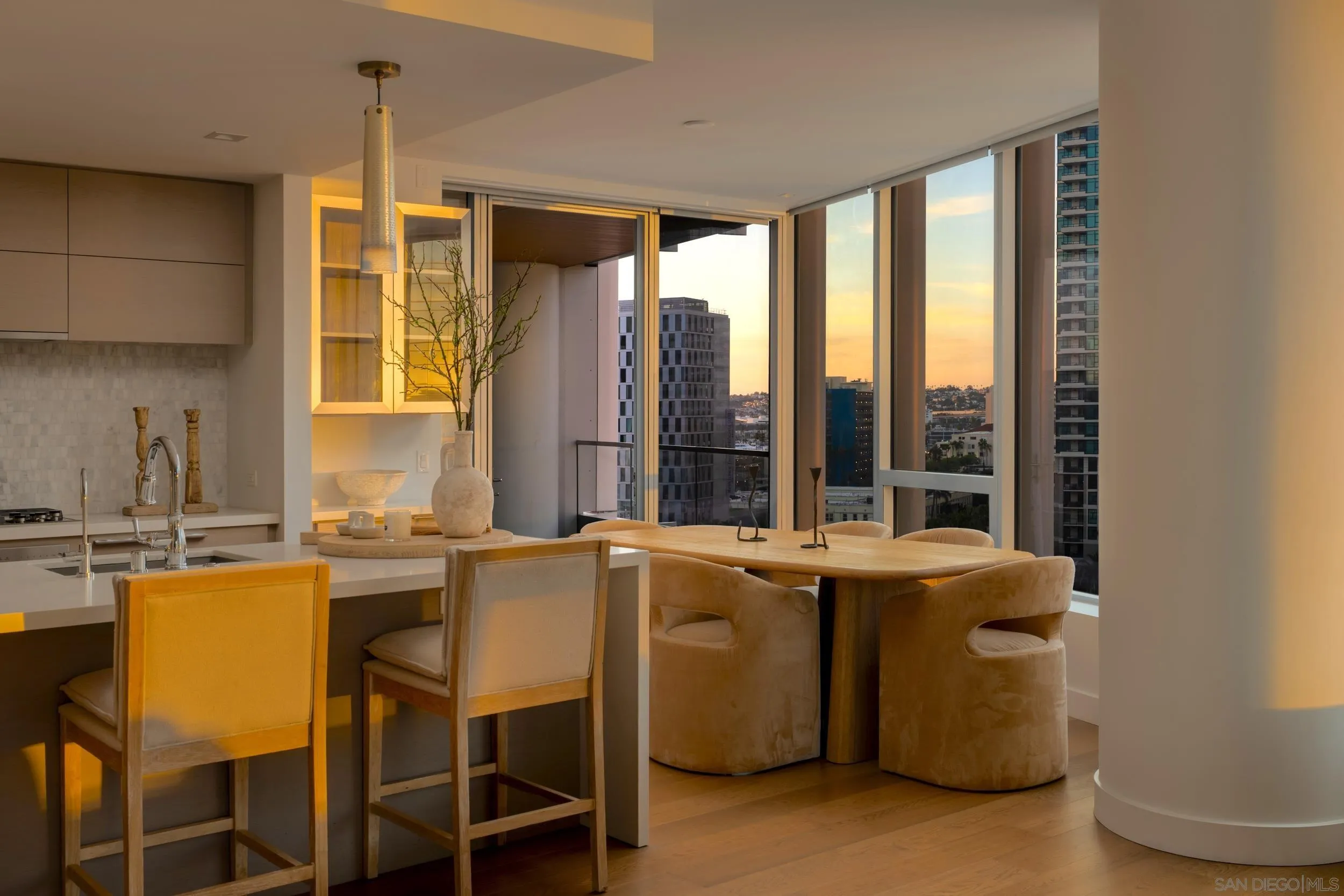 888 W E Street Unit 1105