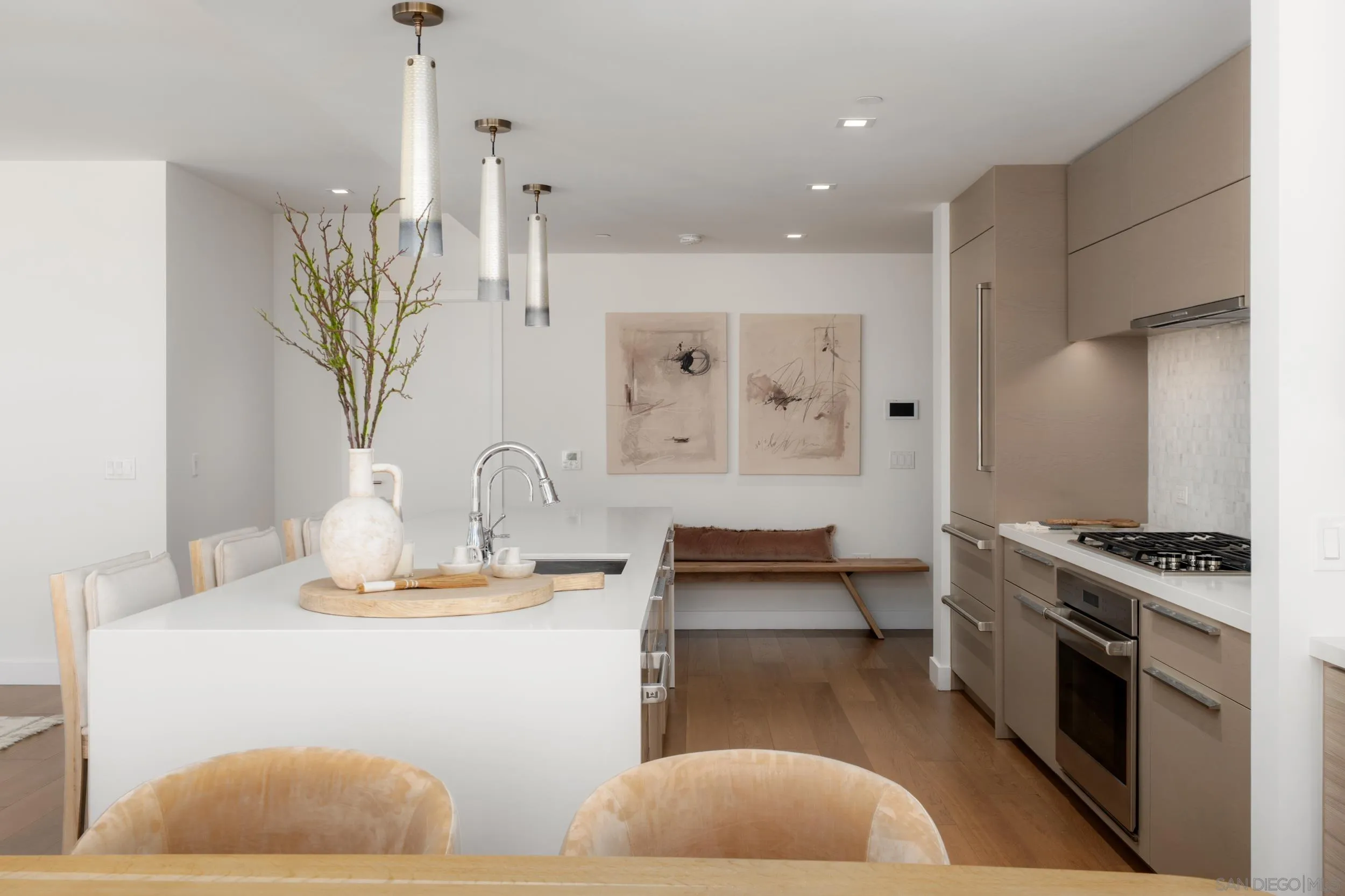 888 W E Street Unit 1105