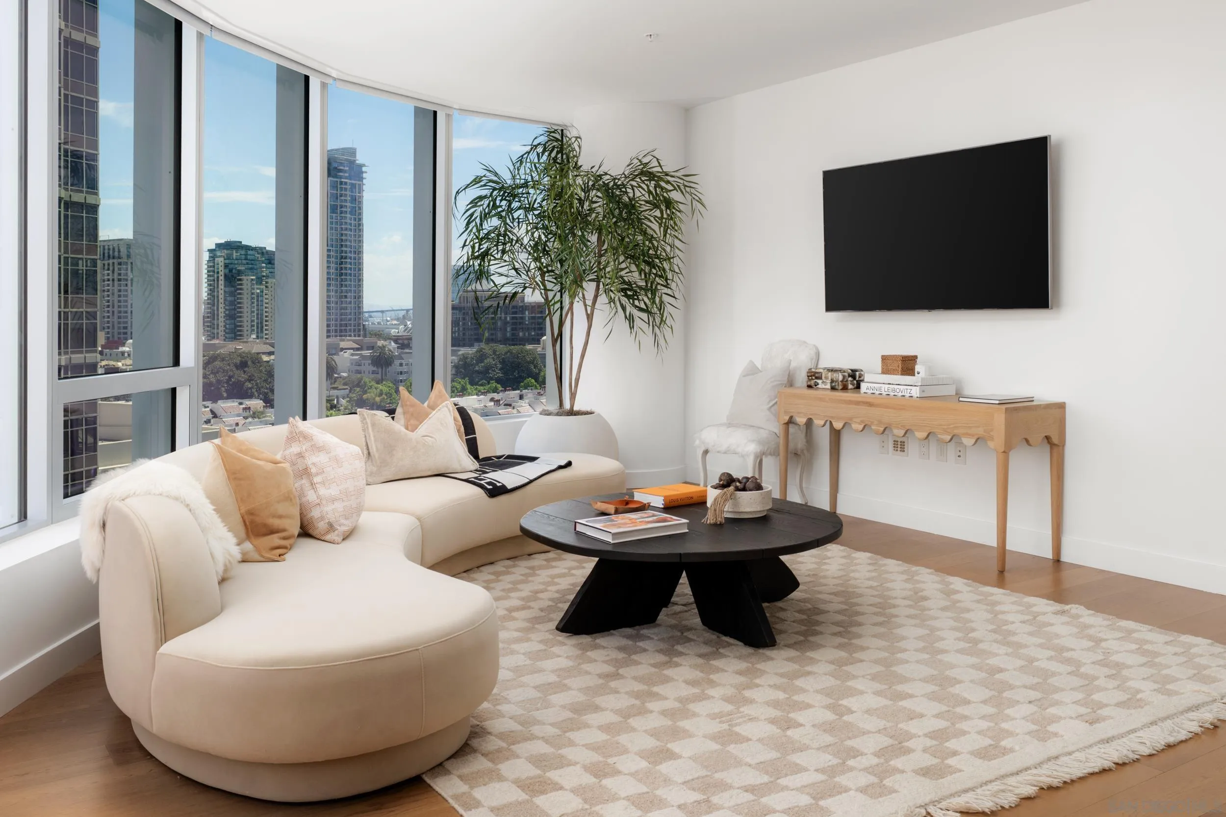 888 W E Street Unit 1105