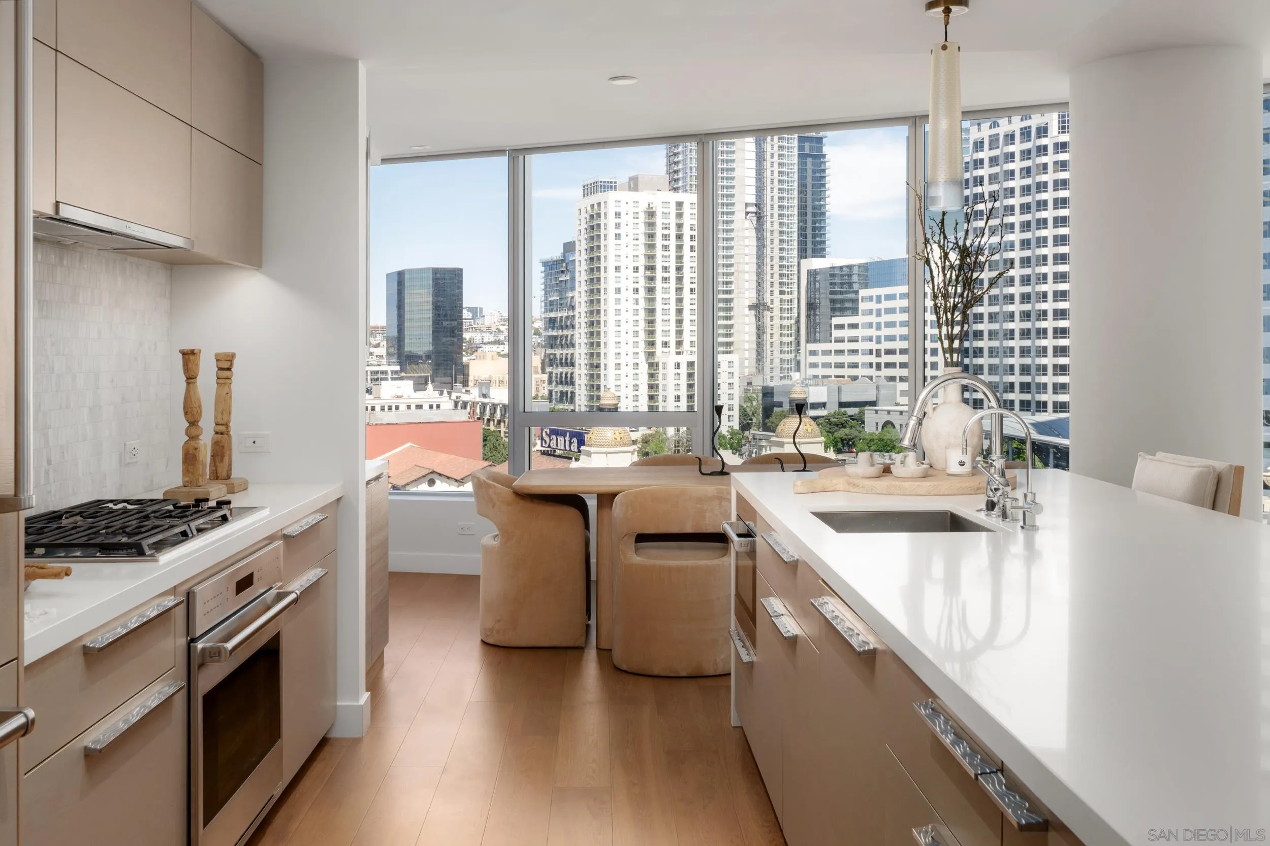 888 W E Street Unit 1105