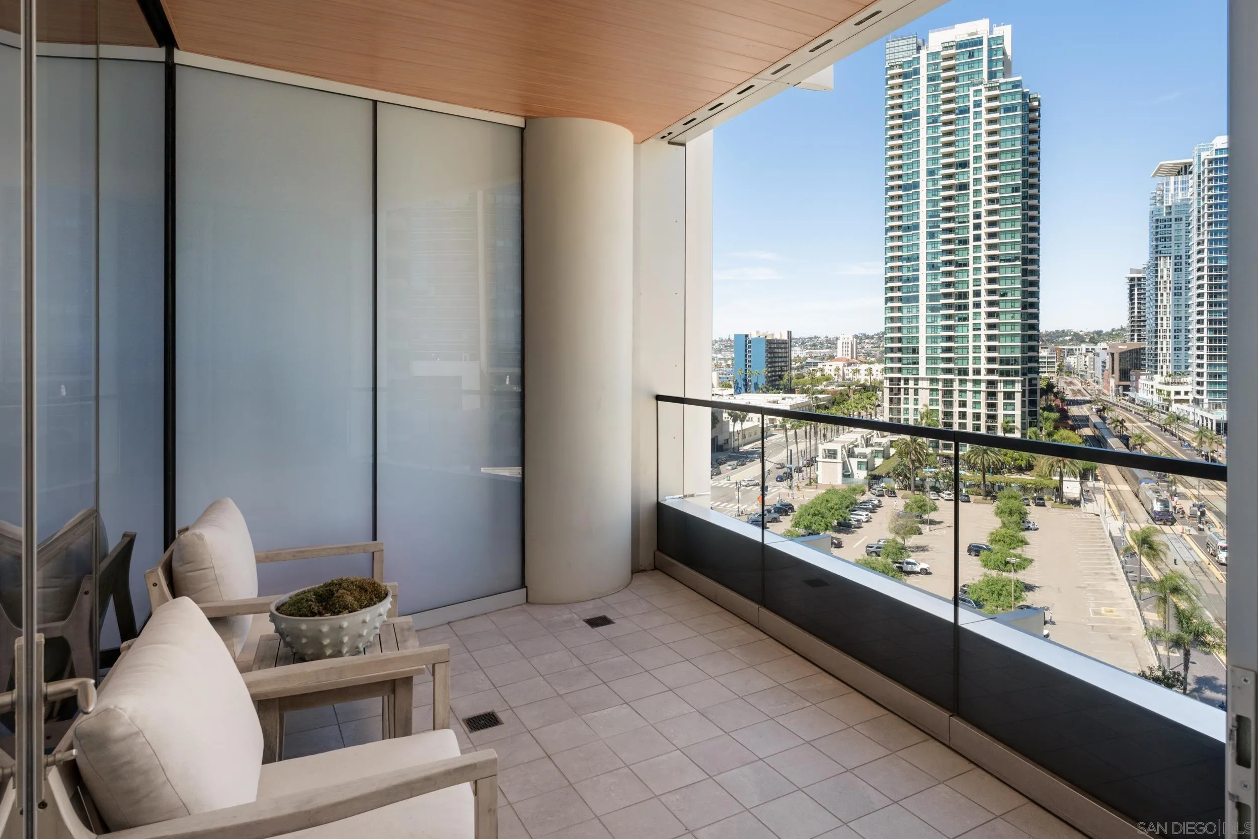 888 W E Street Unit 1105