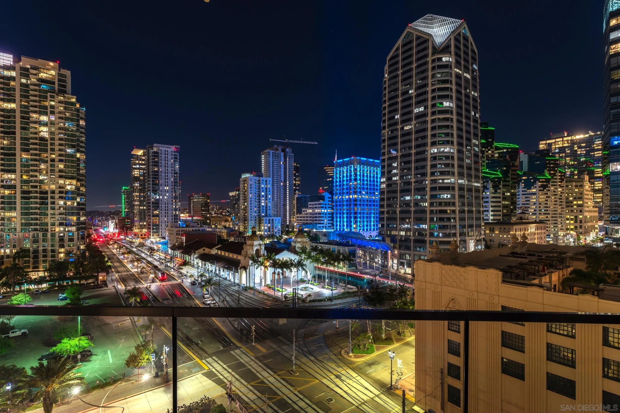 888 W E Street Unit 1105