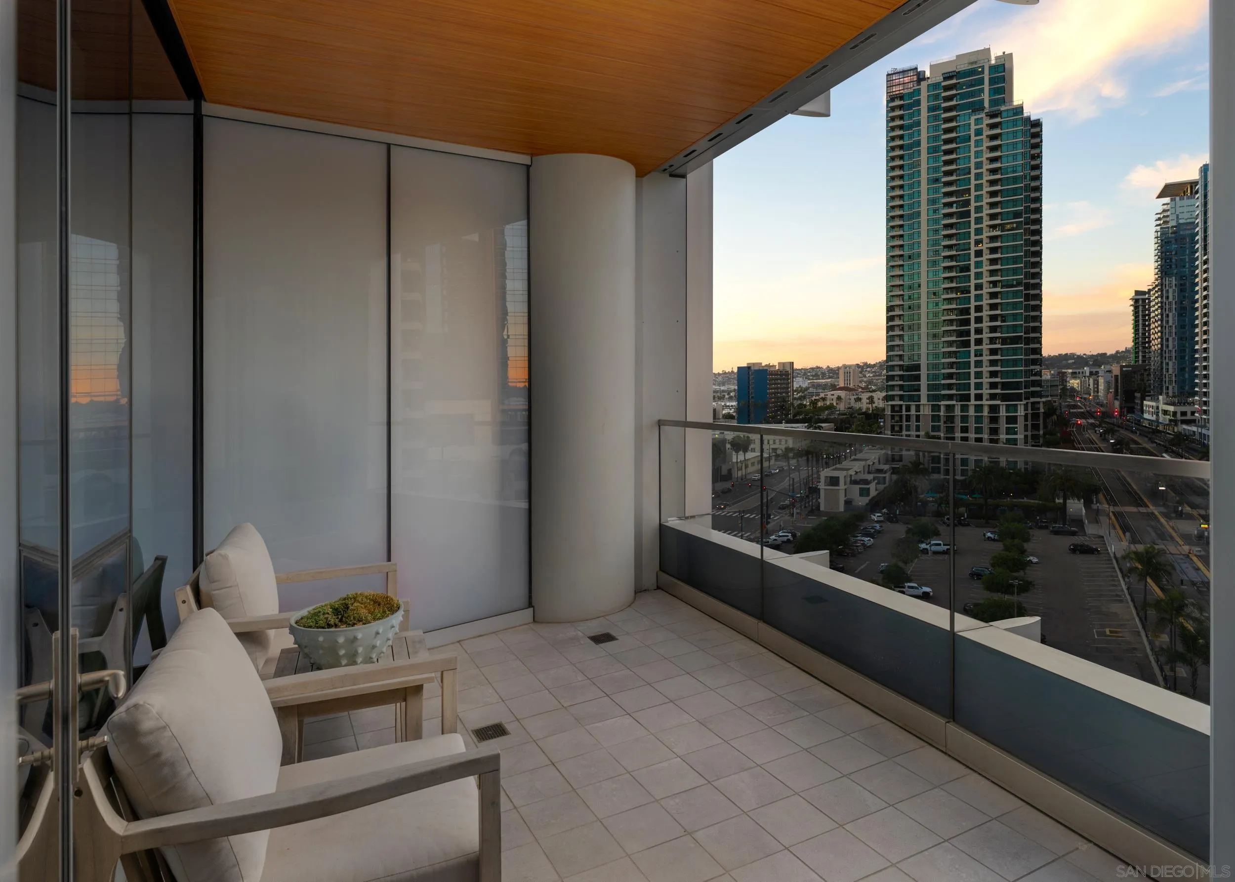 888 W E Street Unit 1105