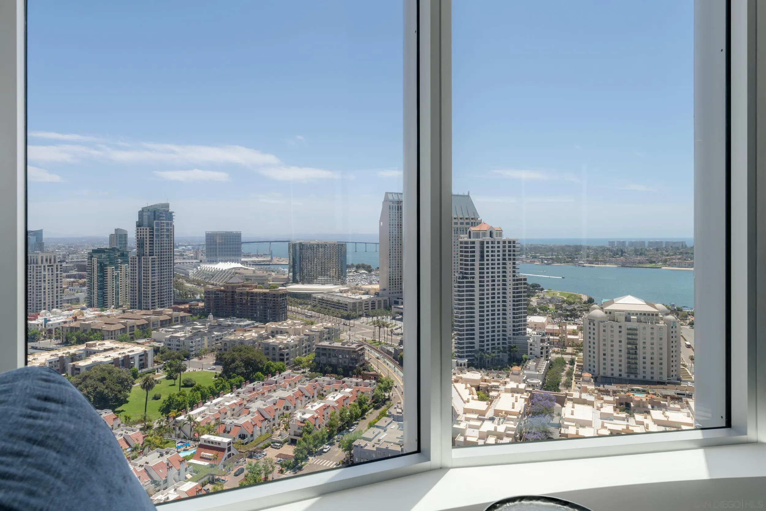 888 W E Street Unit 3105